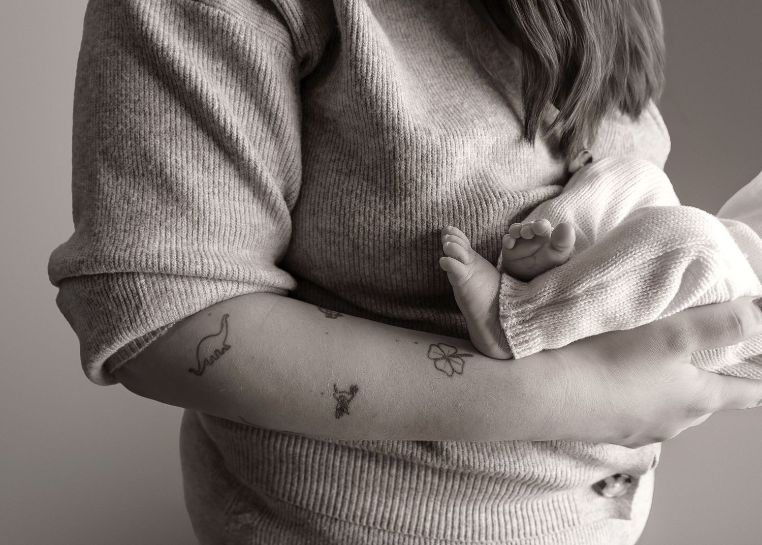 Posed Newborn Session in-studio in Peoria, IL