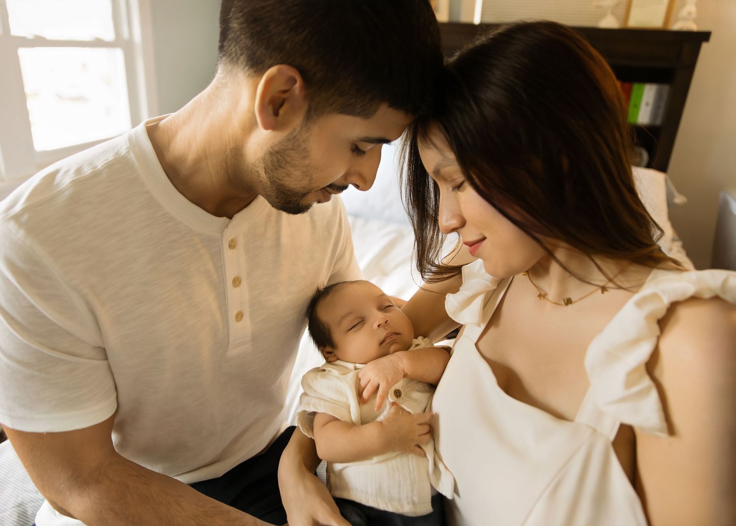 Lifestyle Newborn session in-home in Chicago Illinois