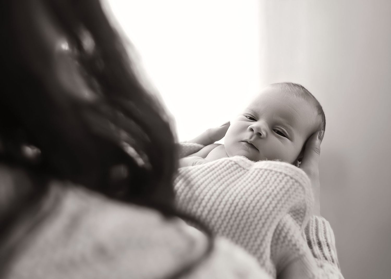 Lifestyle Newborn photoshoot in Central Illinois