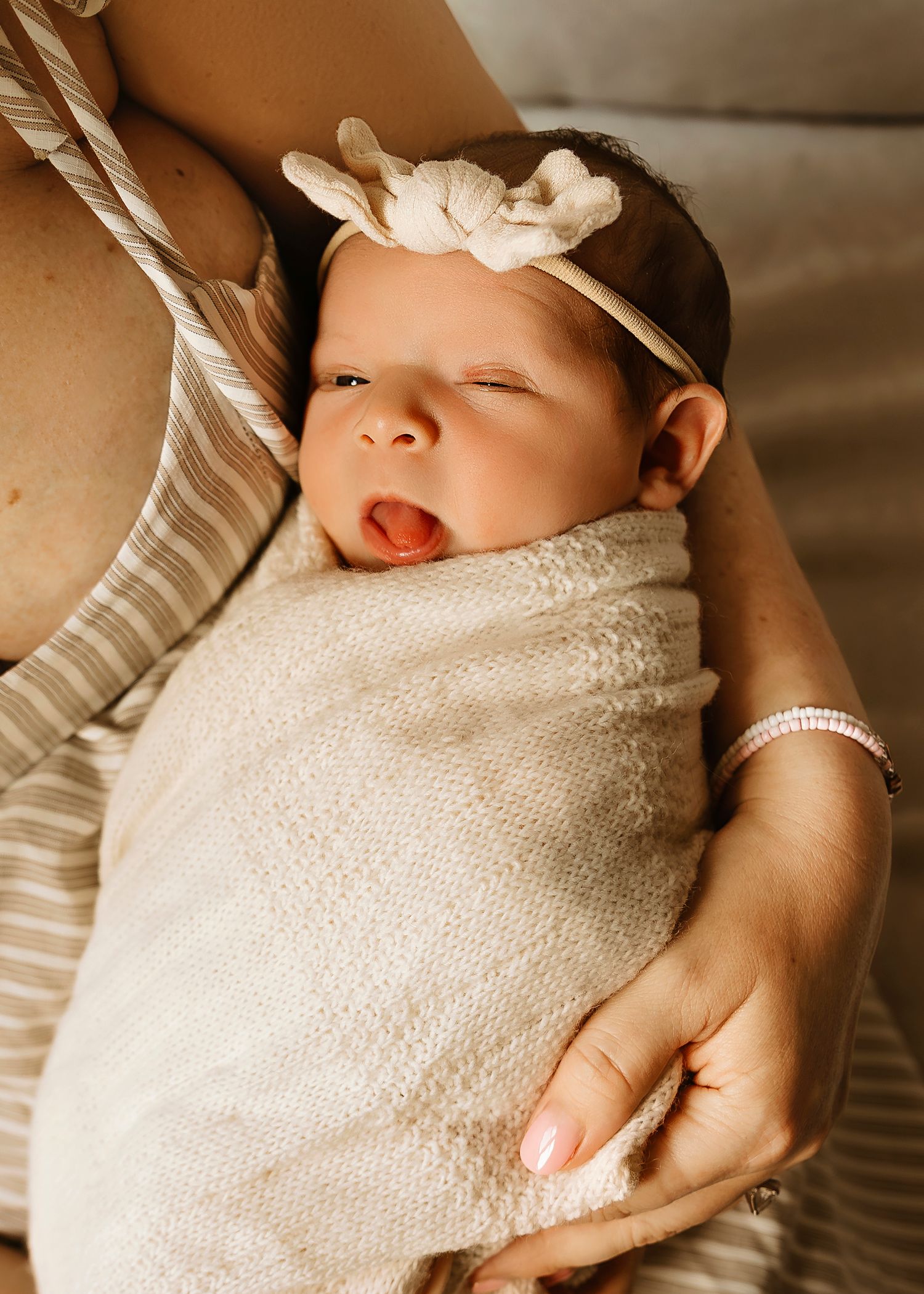 In-home lifestyle newborn session in Chicago IL
