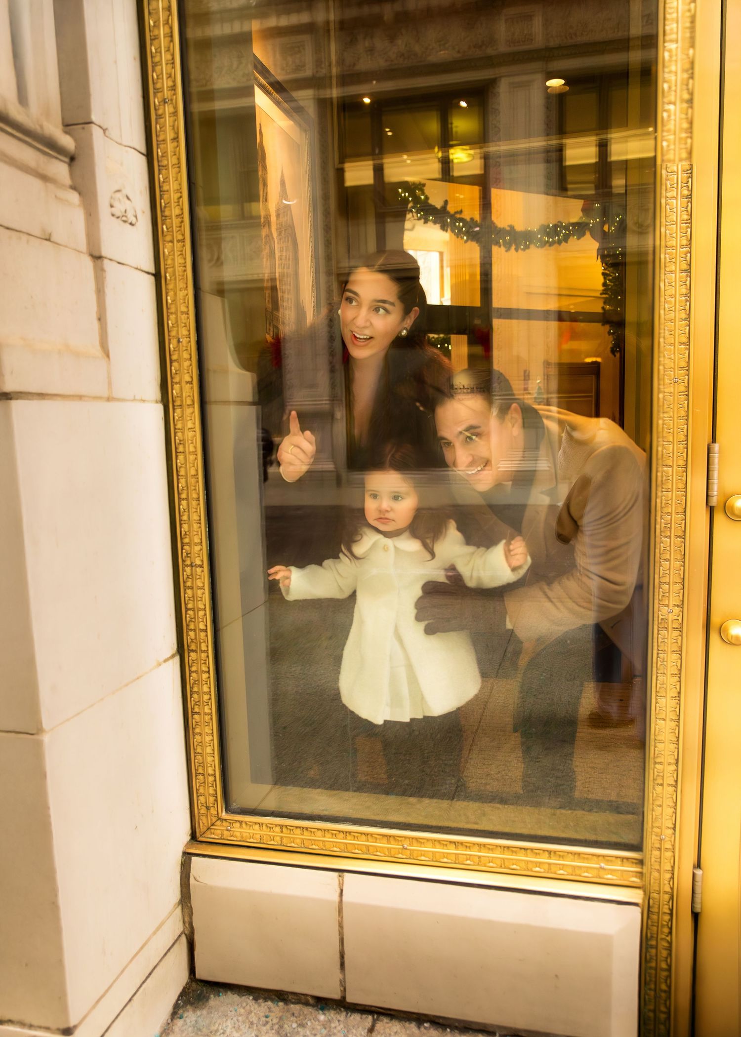 Christmas family session at Wrigley Building in Chicago IL