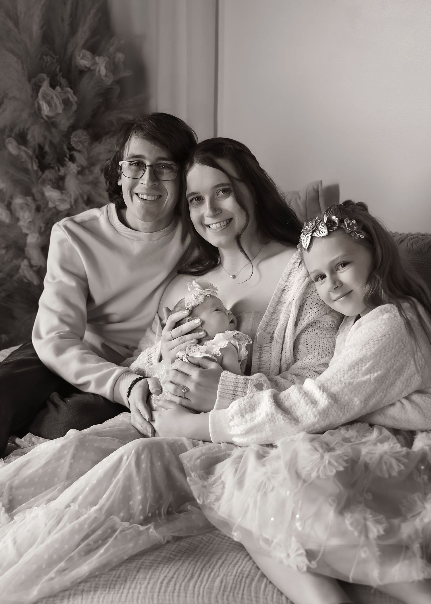 Lifestyle Newborn photoshoot in Central Illinois