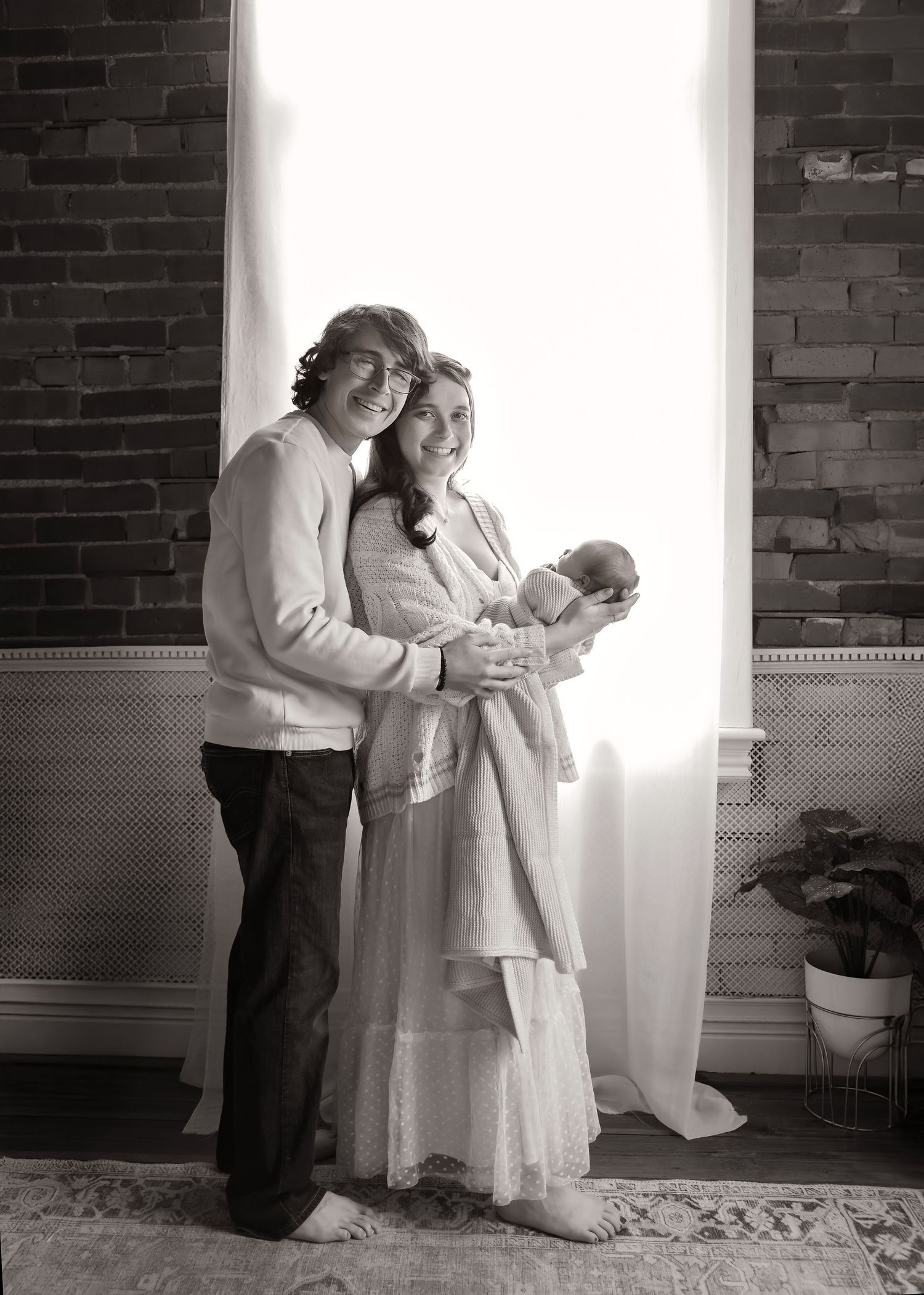 Lifestyle Newborn photoshoot in Central Illinois