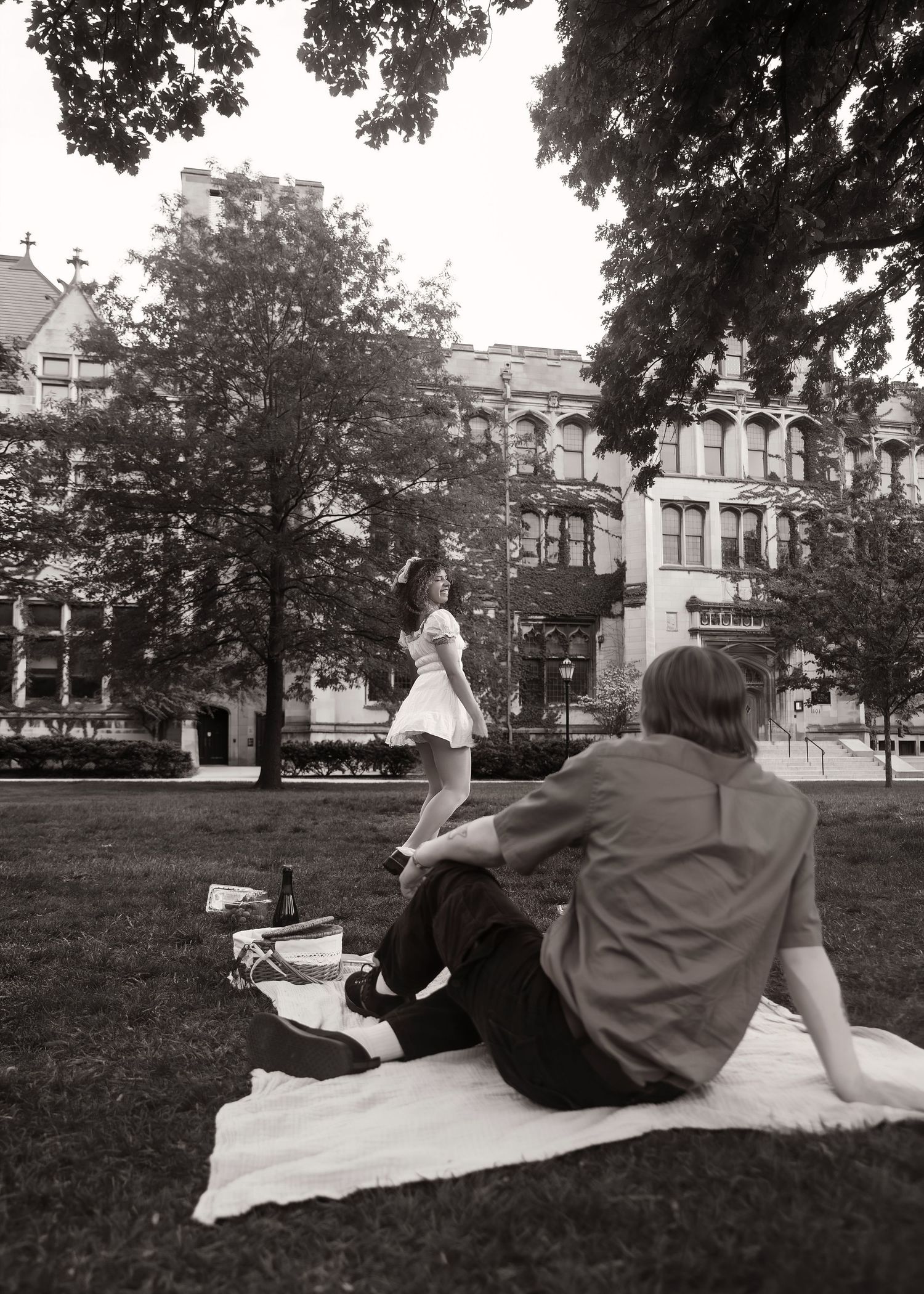 Couples Picnic photoshoot in Chicago IL