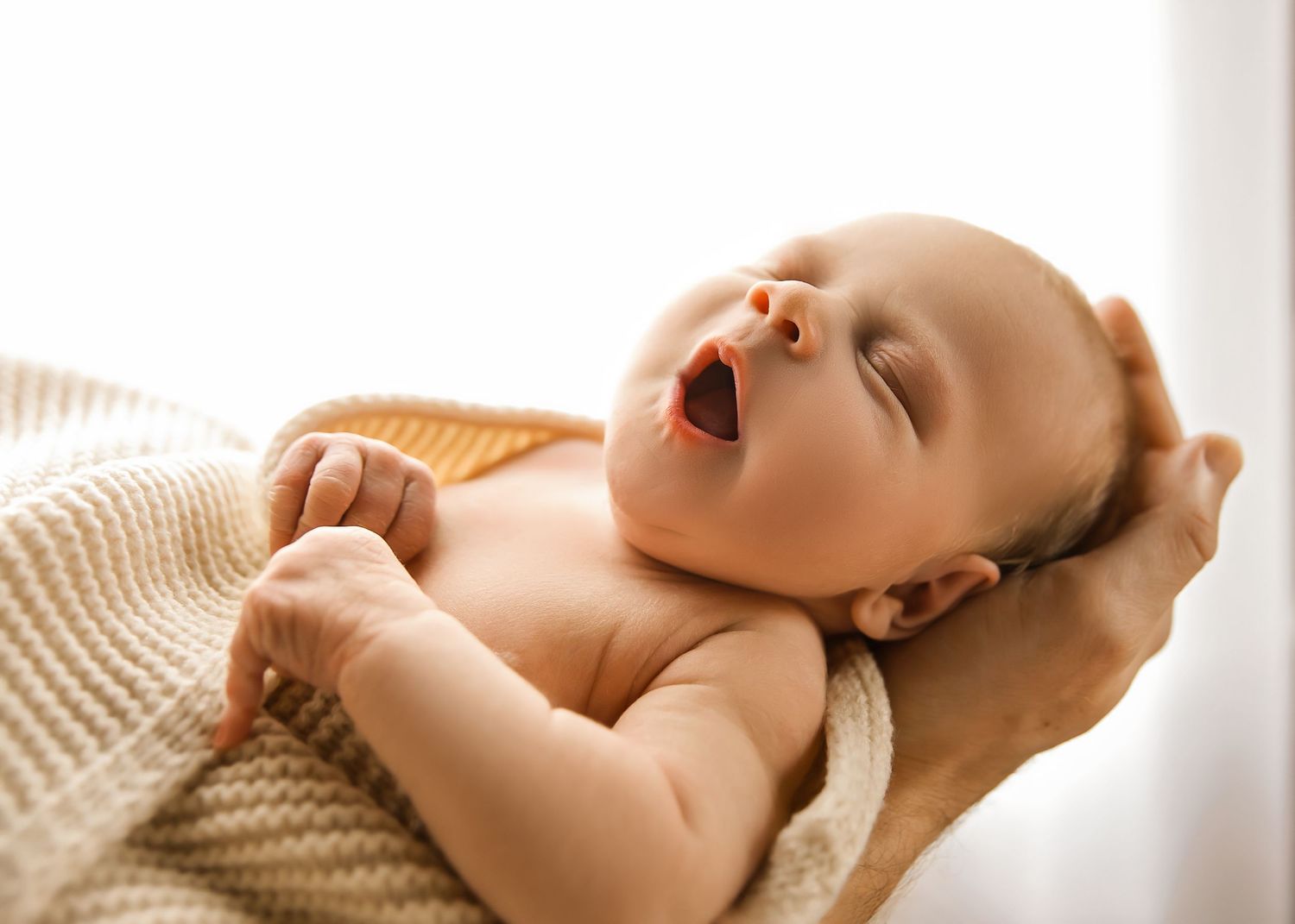 Lifestyle Newborn photoshoot in Central Illinois