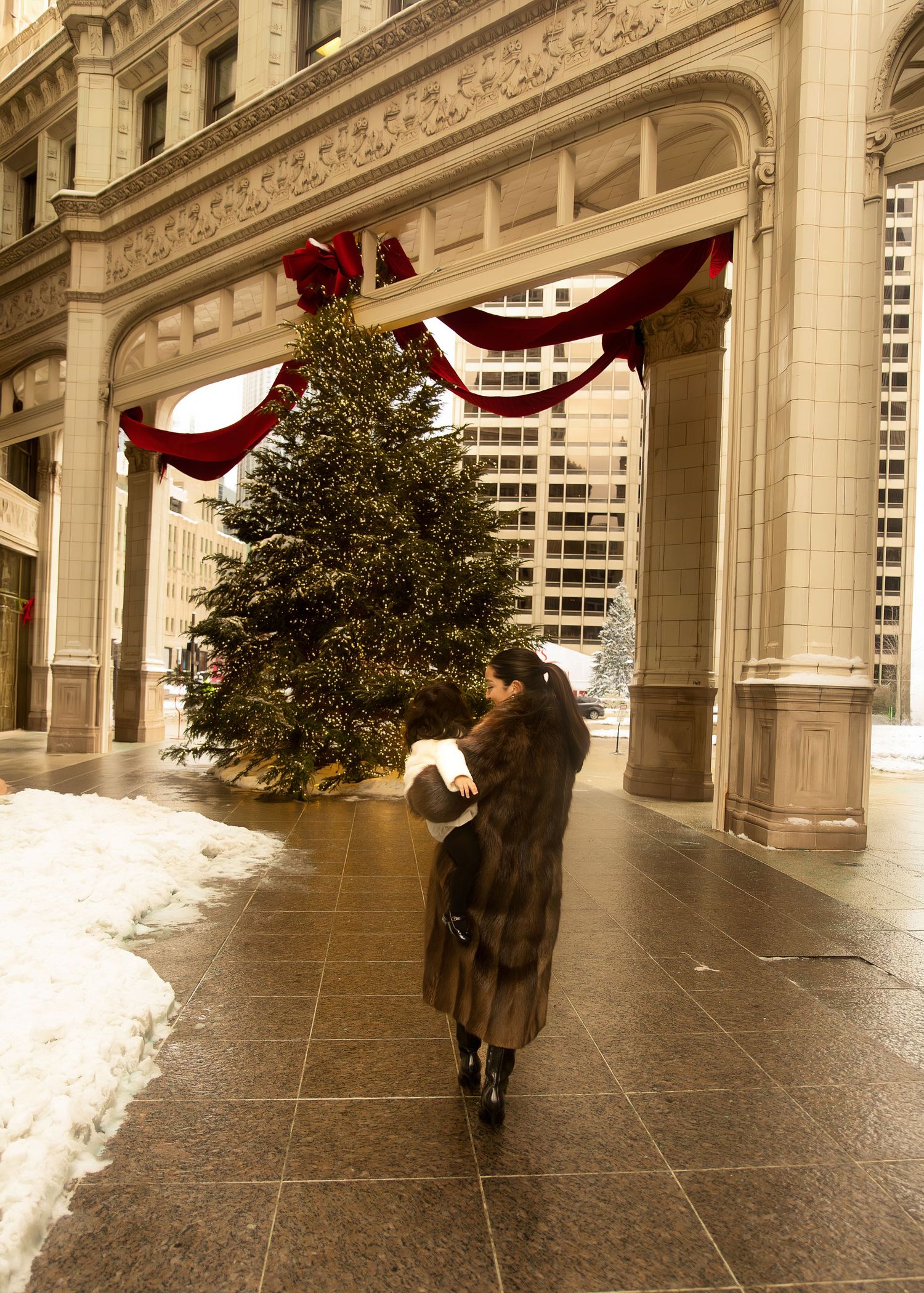 Christmas family session at Wrigley Building in Chicago IL