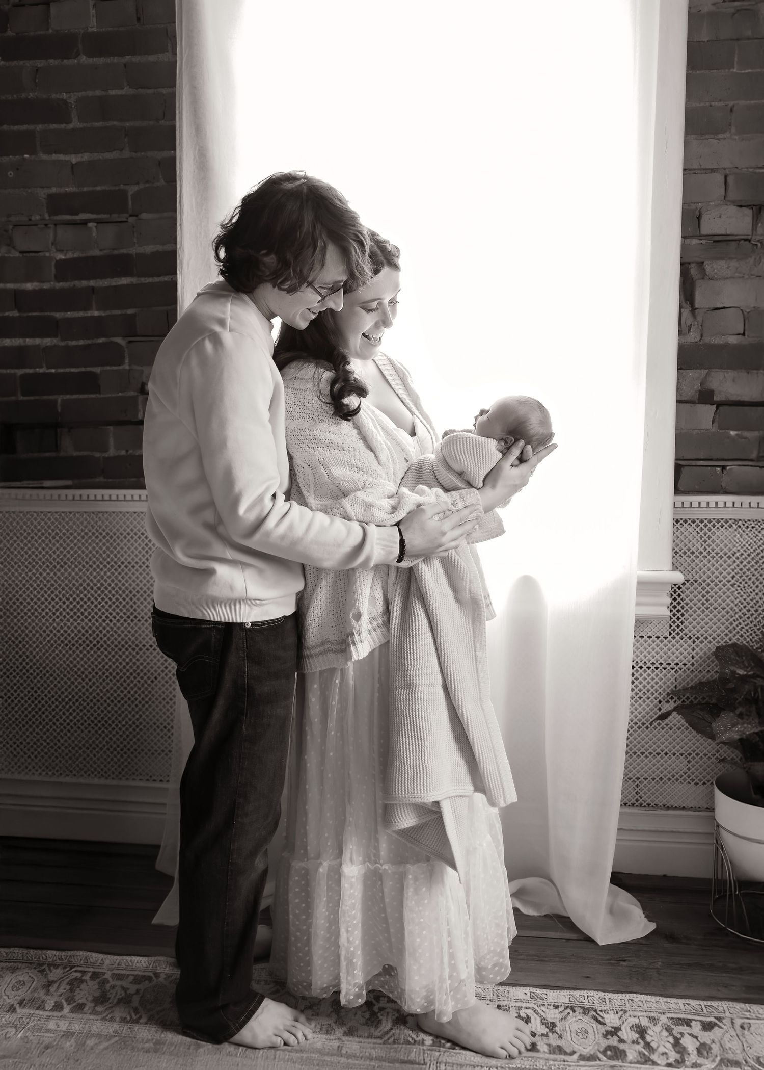 Lifestyle Newborn photoshoot in Central Illinois
