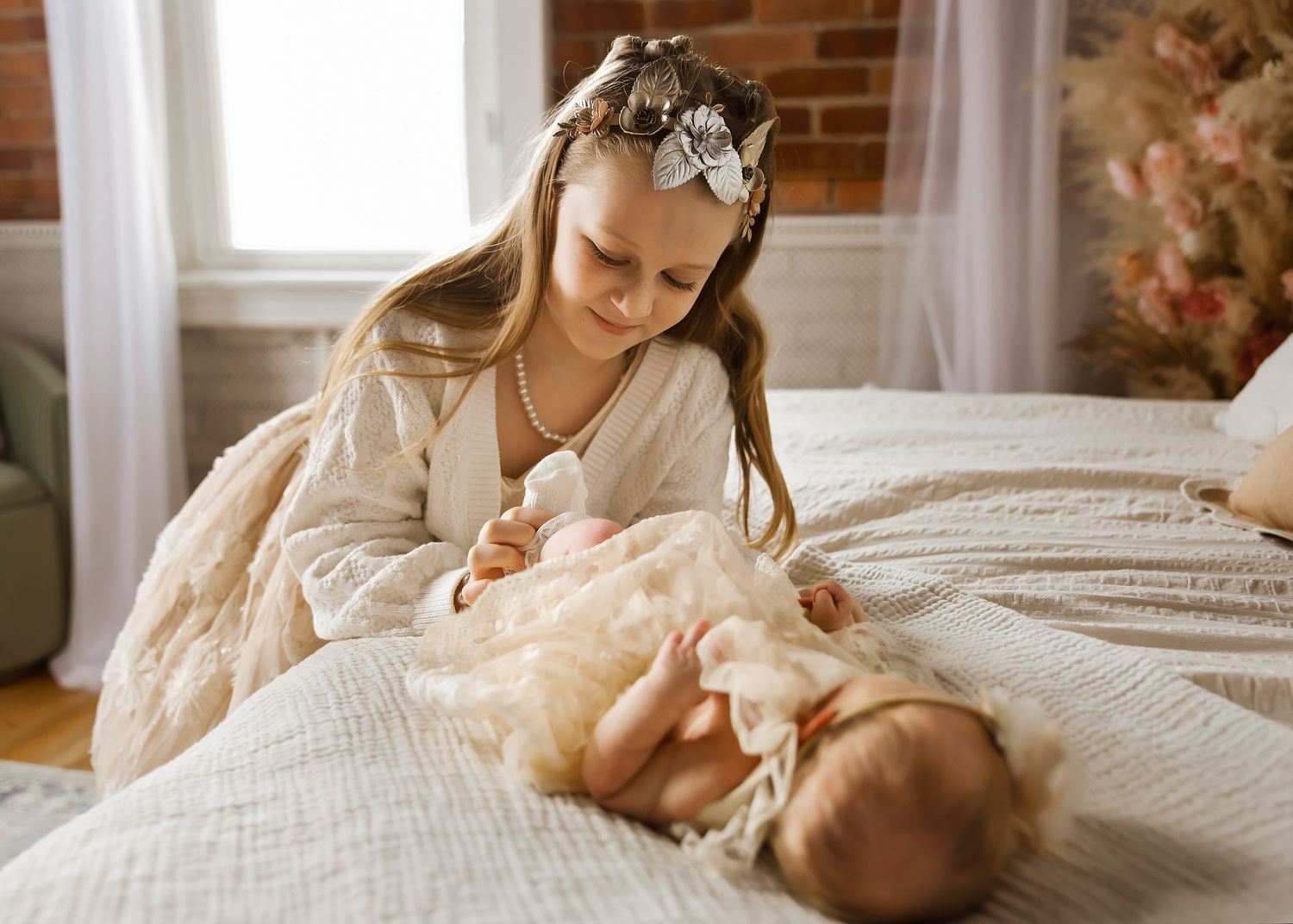 Lifestyle Newborn photoshoot in Central Illinois