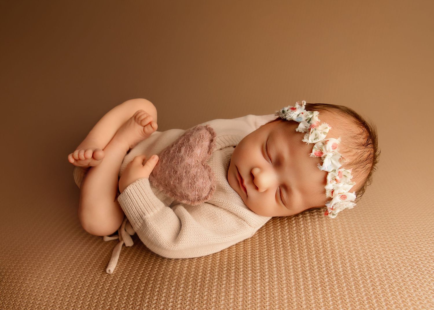 Posed Newborn Session in studio in Peoria, IL