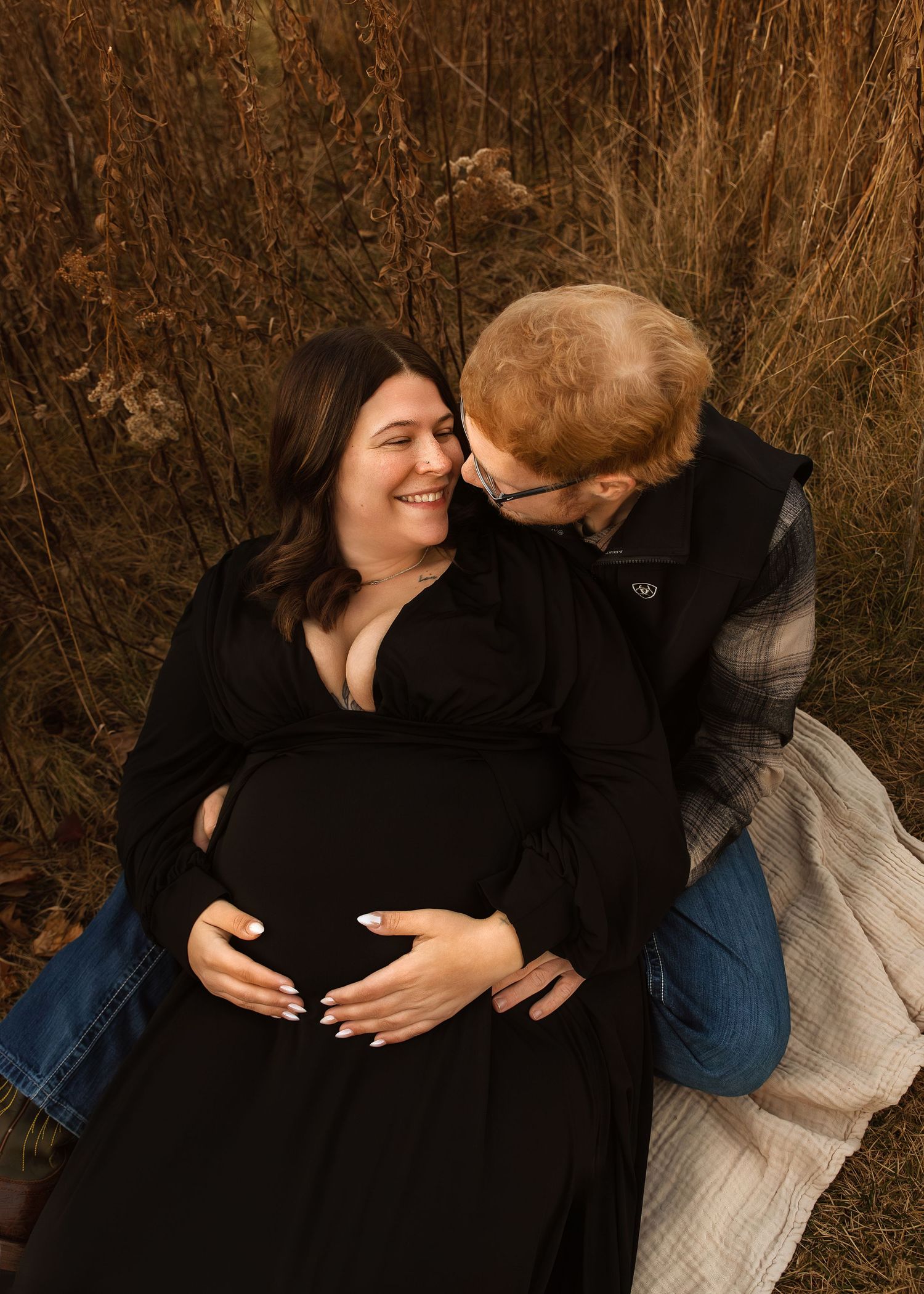 Fall maternity session at Donovan Park in Peoria, IL