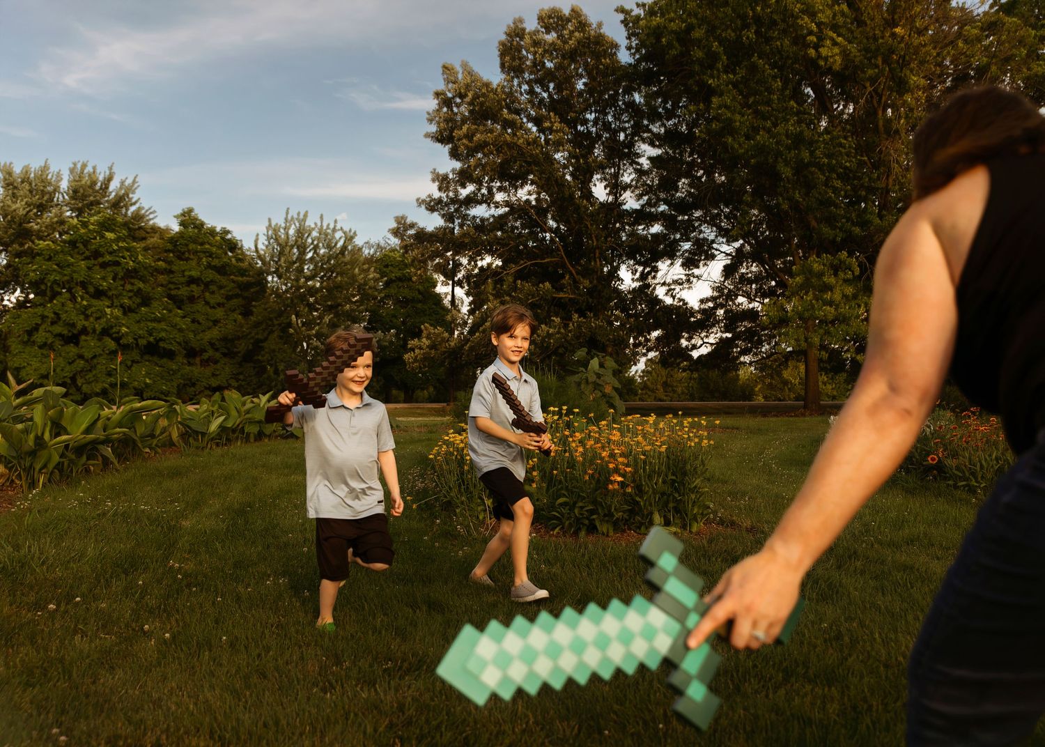 Lifestyle Family Session at ICC Gardens in East Peoria, IL