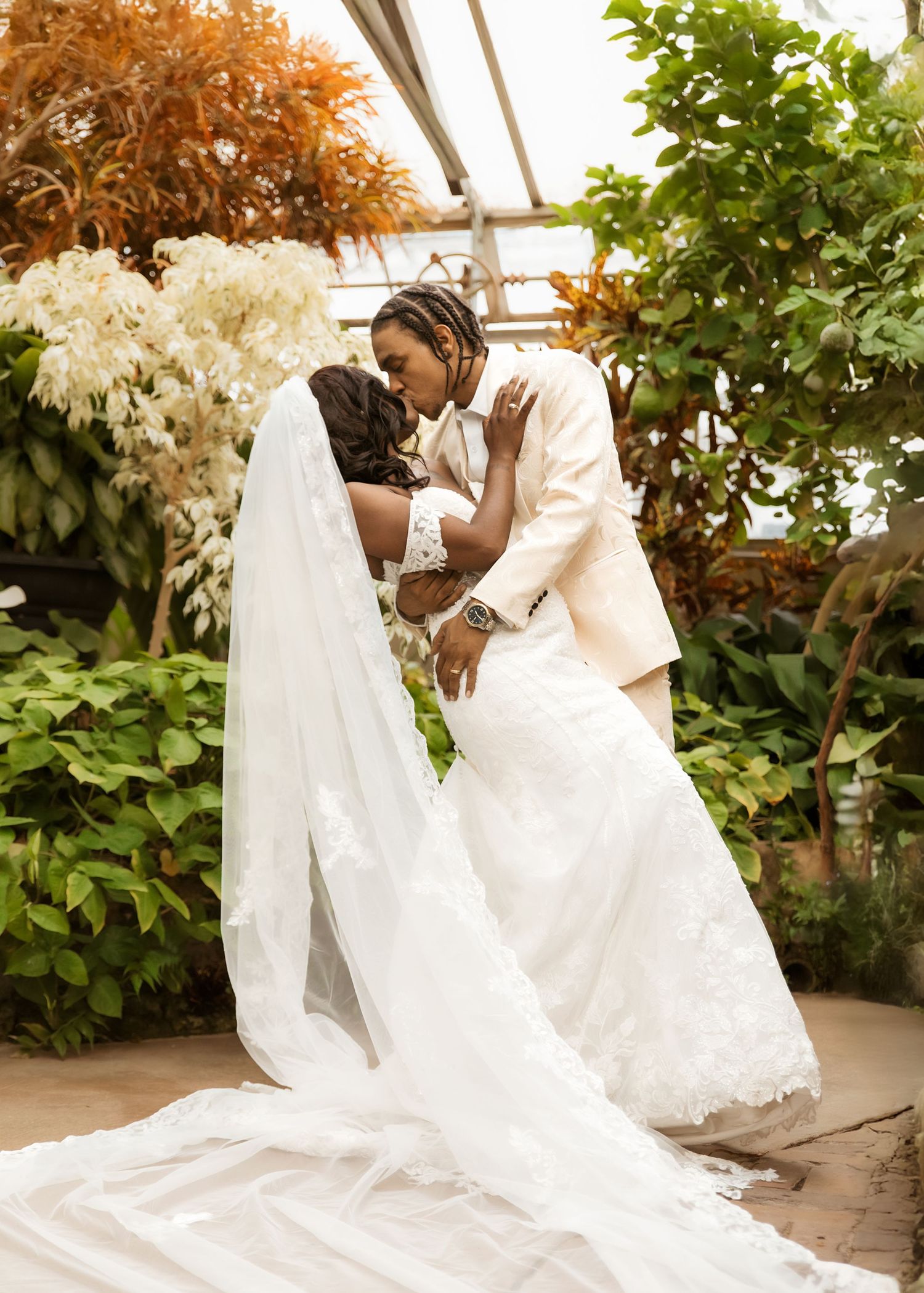 Wedding photography at Glen Oak in Peoria, IL