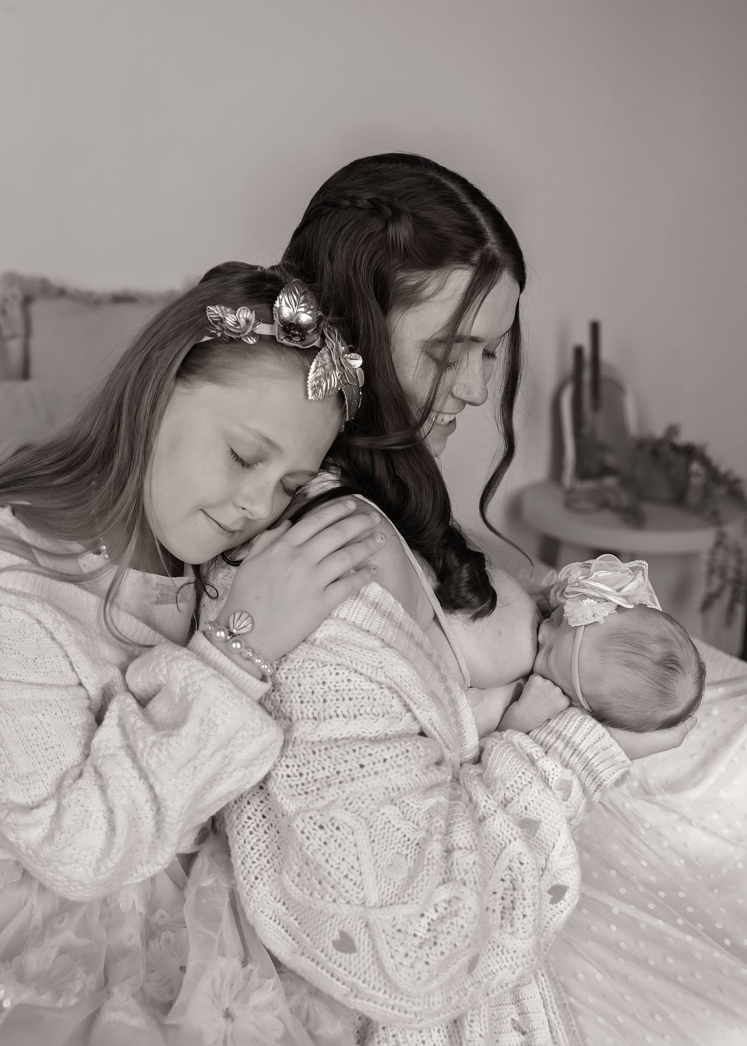Lifestyle Newborn photoshoot in Central Illinois