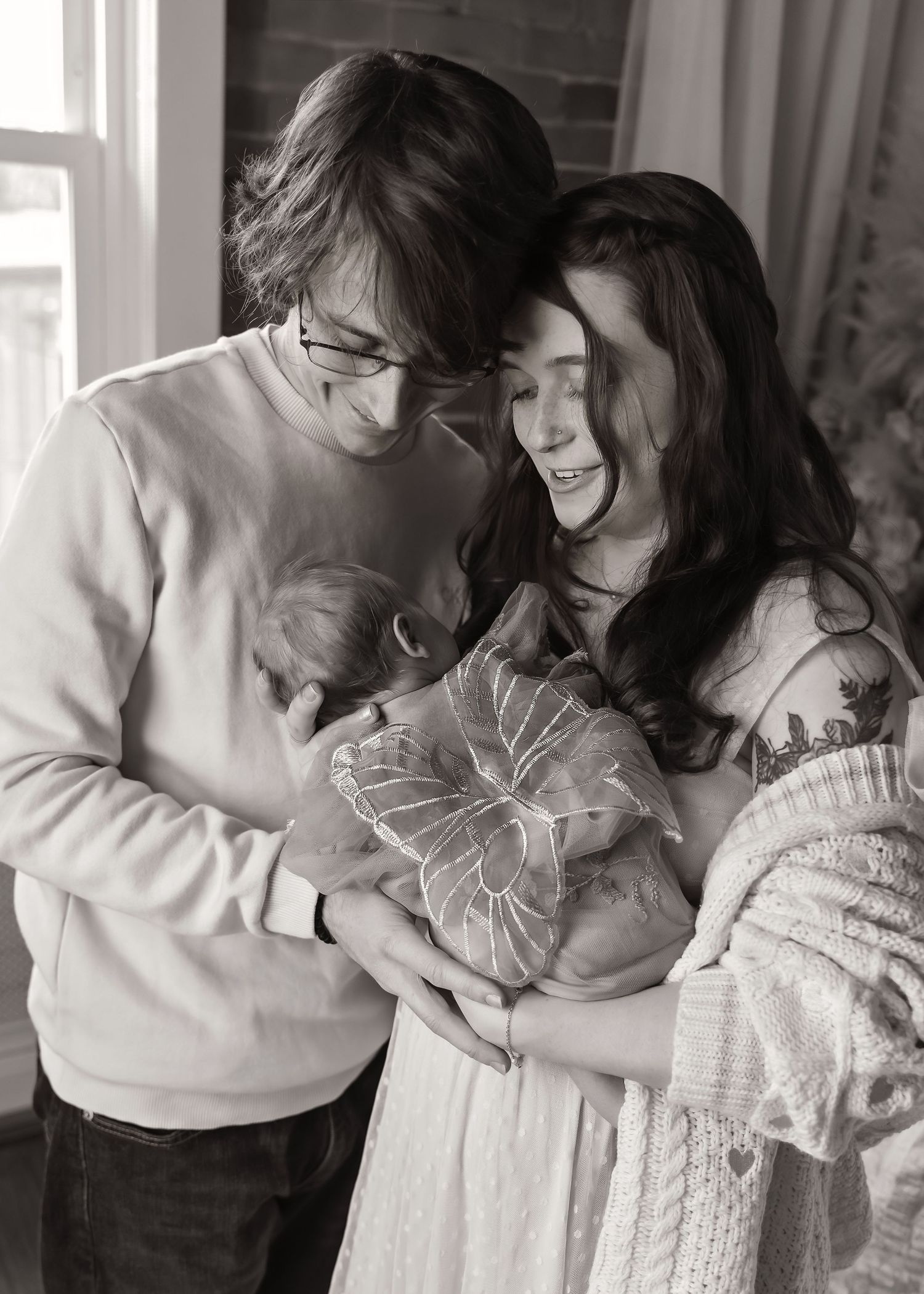Lifestyle Newborn photoshoot in Central Illinois