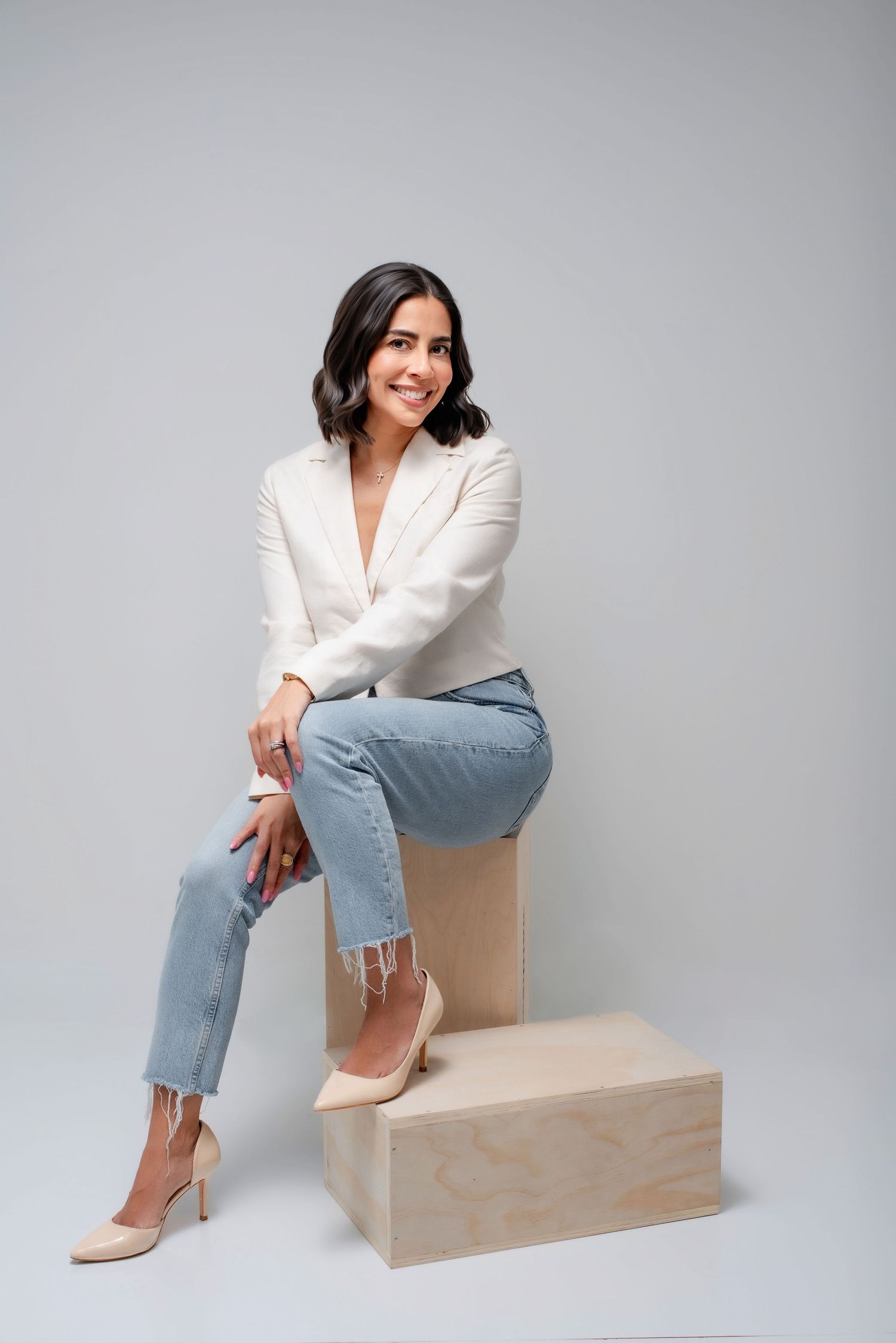 Professional business portrait woman Nashville portrait studio Thompson’s Station