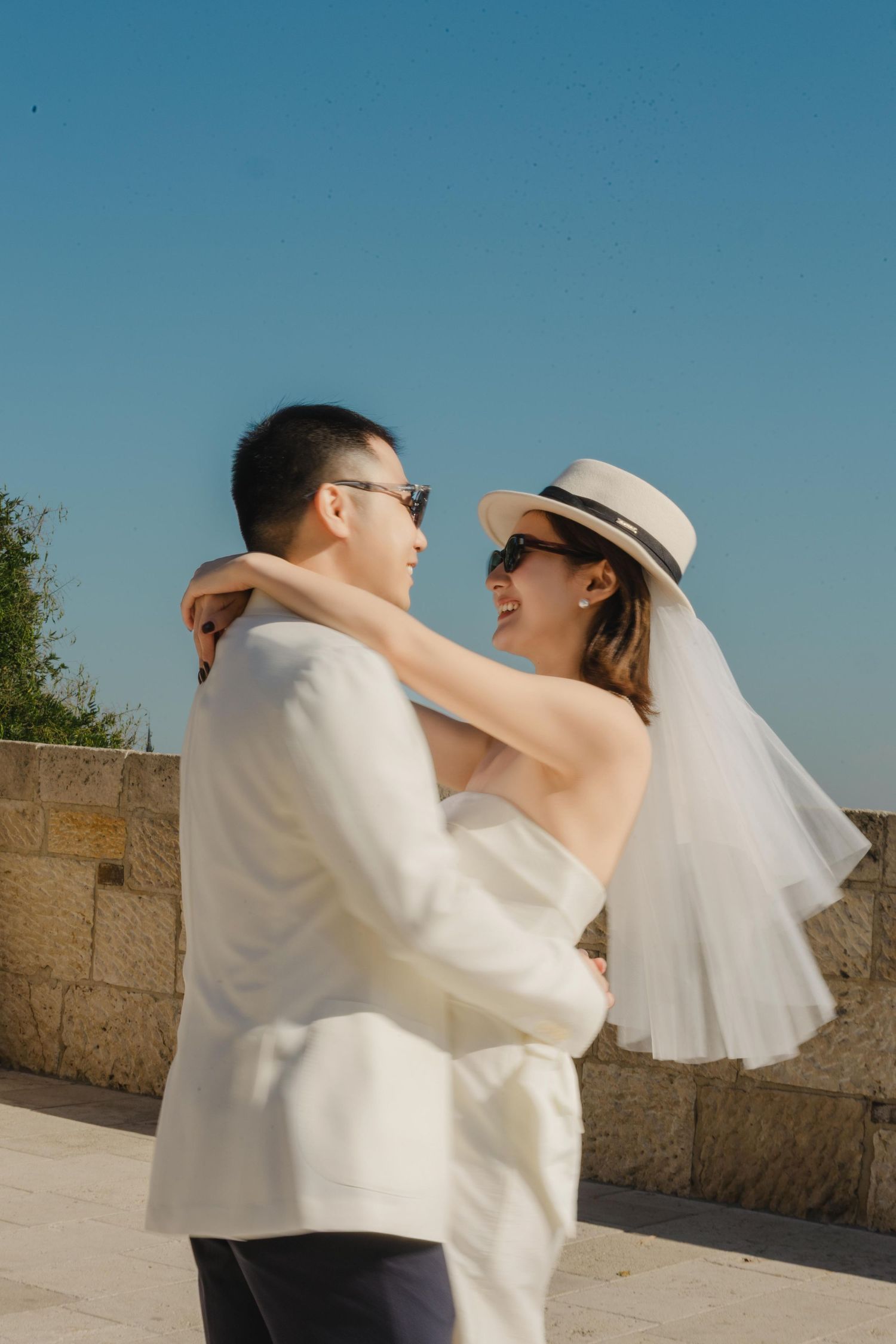 pre-wedding /couple photoshoot at the Buda Castle in Budapest