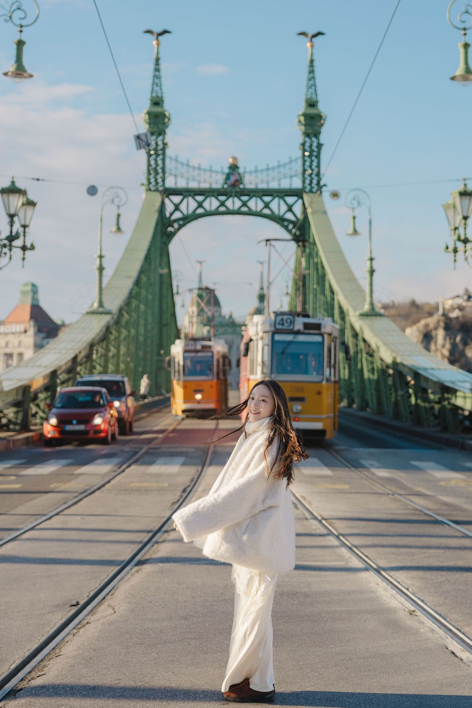 couple /solo photoshoot at the Liberty Bridge in Budapest