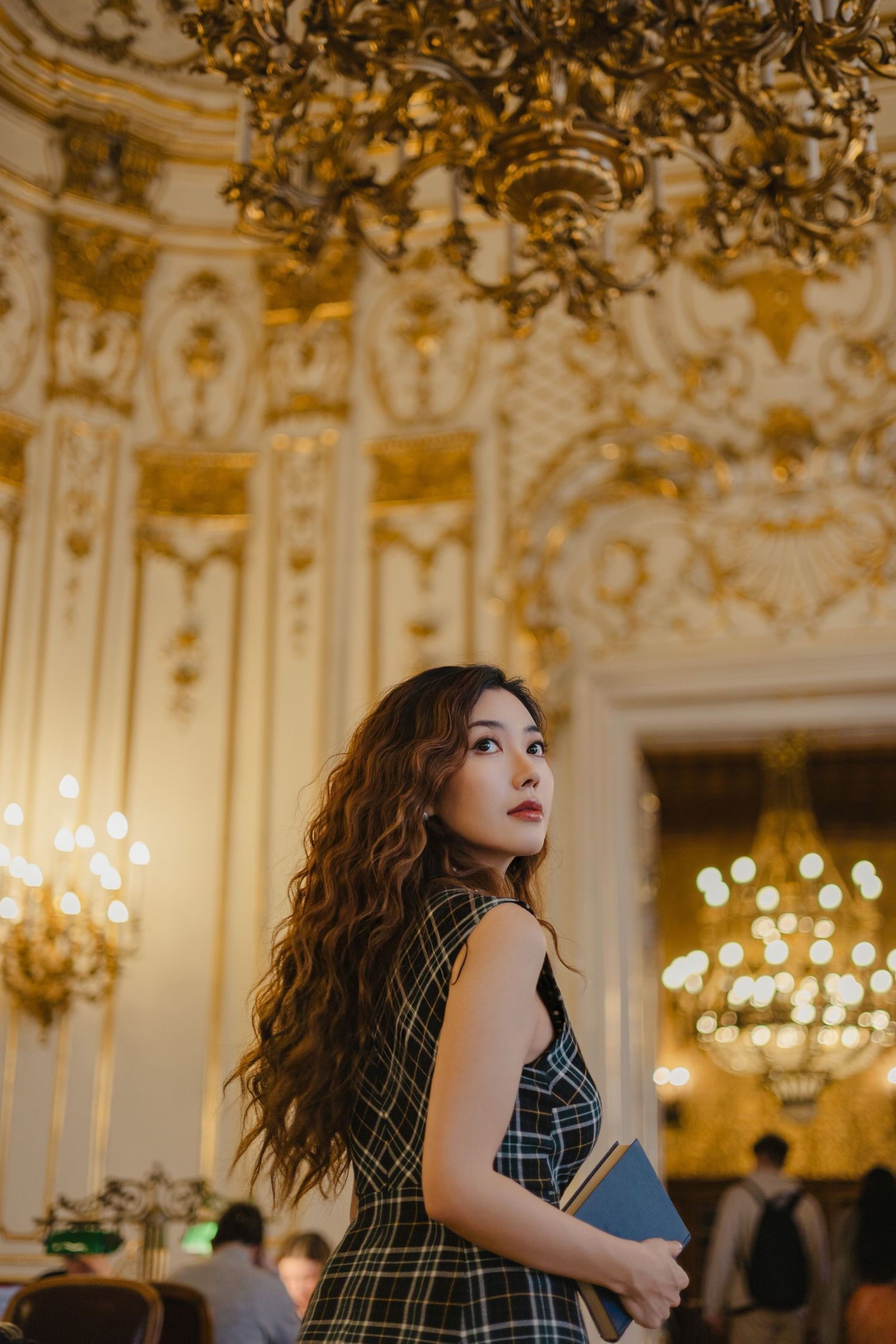 portrait of a girl in Ervin szabo library in budapest
