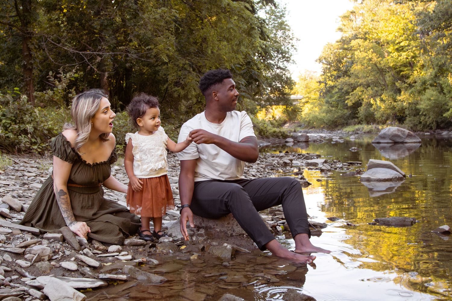 Family photoshoot at the creek Etobicoke