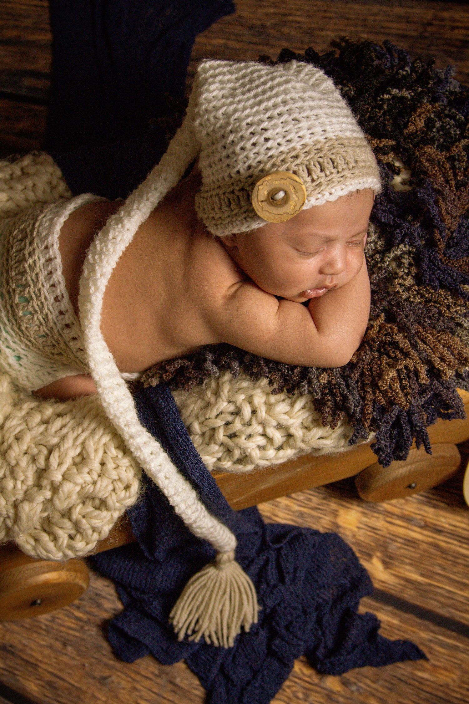 Handmade sleepy hat Sleeping newborn in long hat