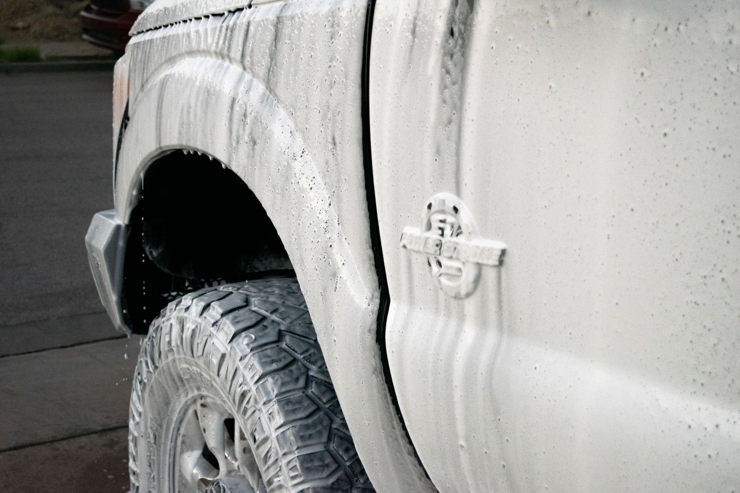 detailing service hand car wash and dry glove mit truck soap suds ford super duty f-250 el paso tx texas apex autoworks