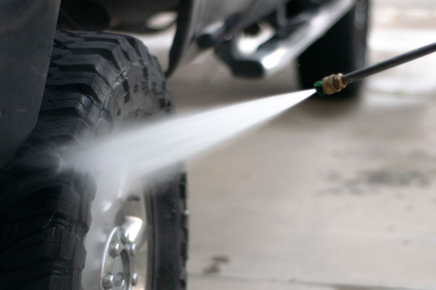detailing service hand car wash and dry glove mit truck soap suds ford super duty f-250 el paso tx texas apex autoworks power wash