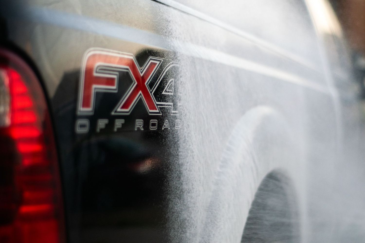 detailing service hand car wash and dry glove mit truck soap suds ford super duty f-250 el paso tx texas apex autoworks power wash