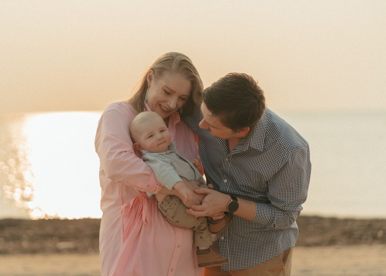 Book your beach photo session in Western New York and capture golden sunsets, waves, and joyful memories. Perfect for couples, families, and