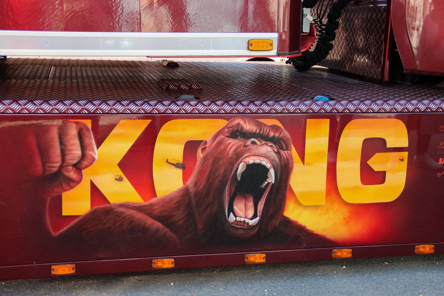 Colorful truck mural featuring a roaring gorilla with the word KONG in bold letters.