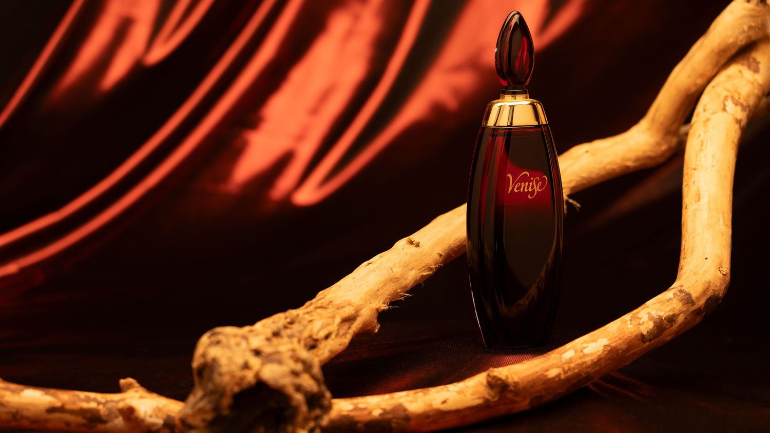 photo produit commercial parfum