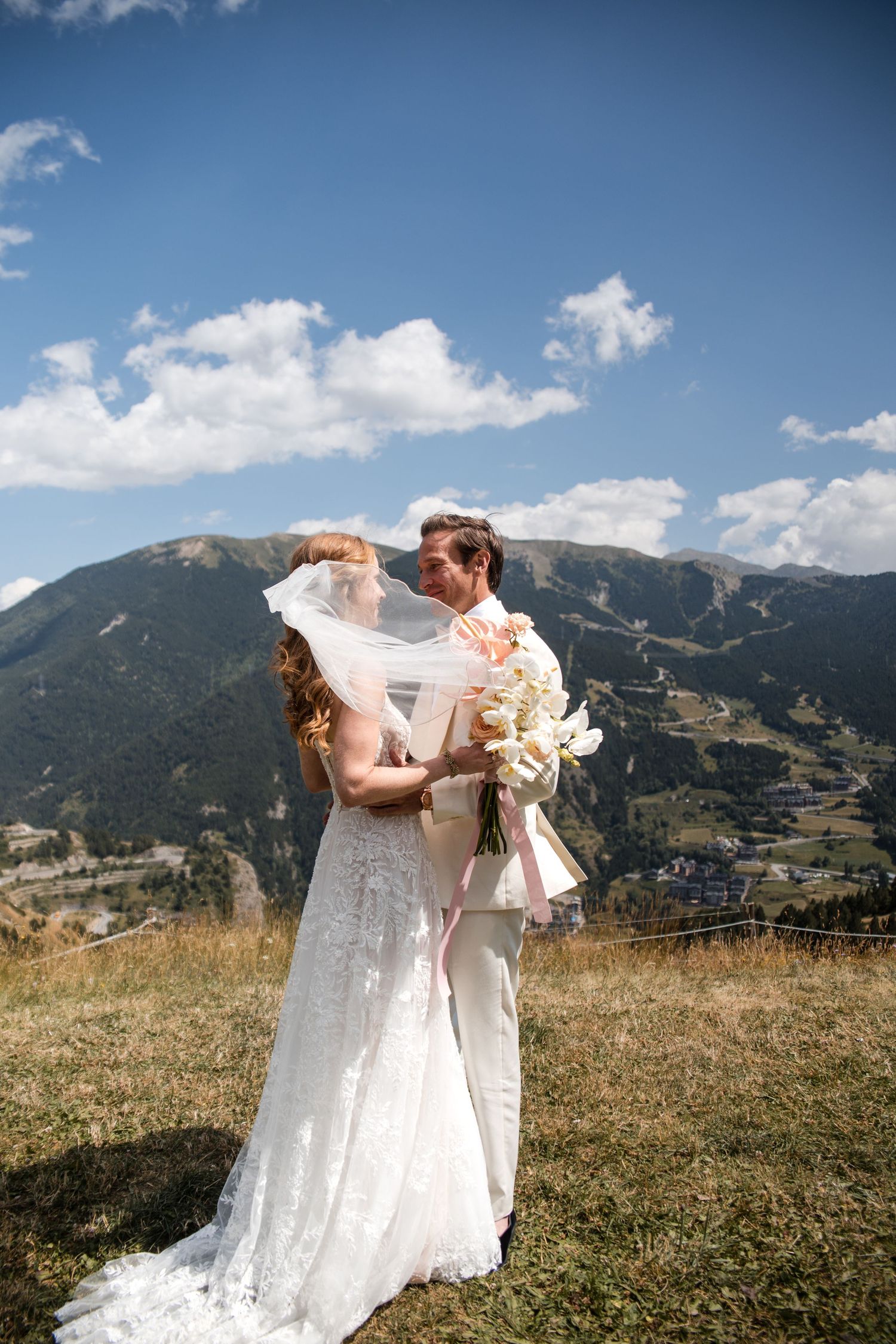 Artistic wedding photography in the mountains in andorra