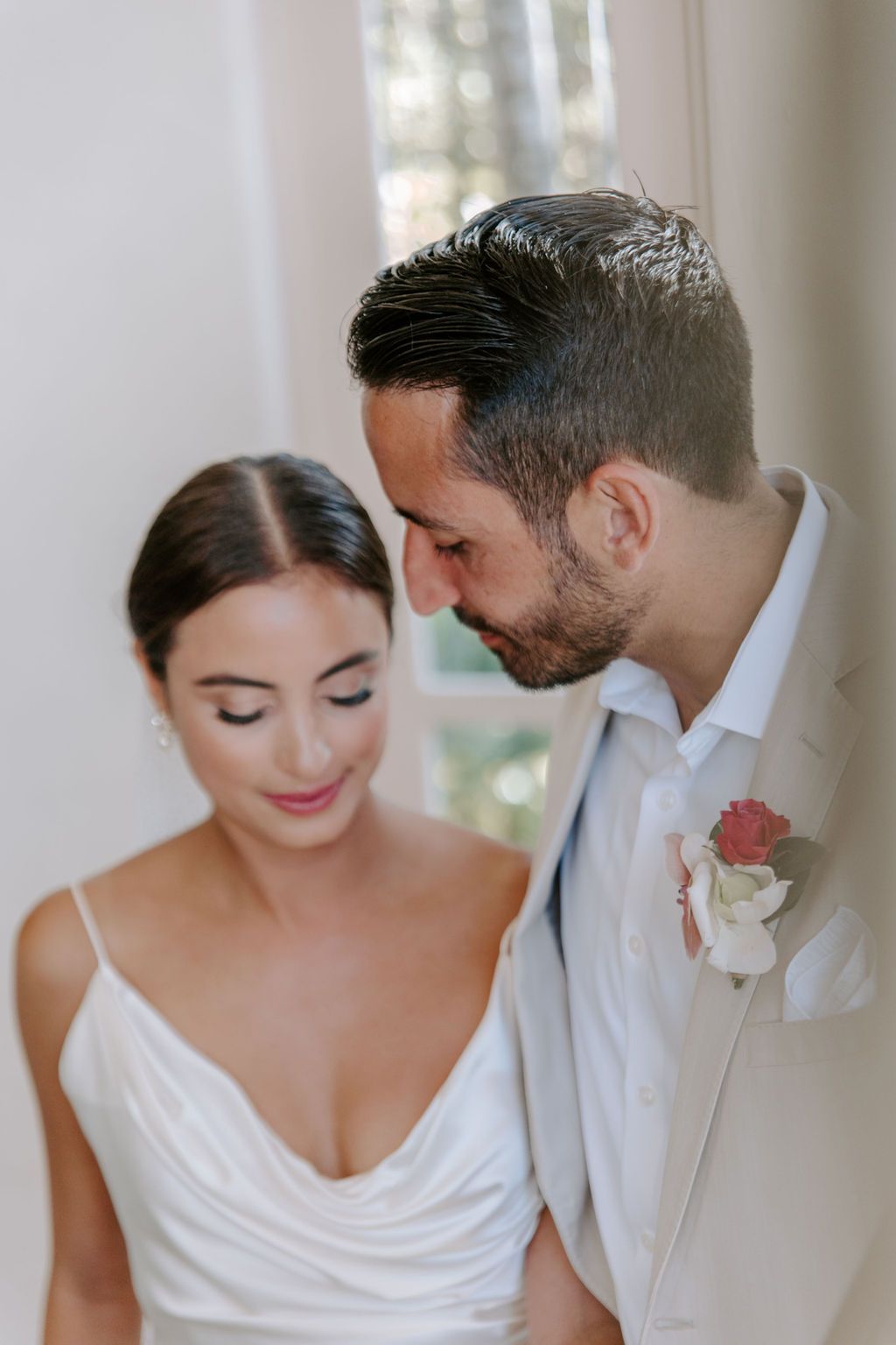 Bride and groom wedding in Sayulita