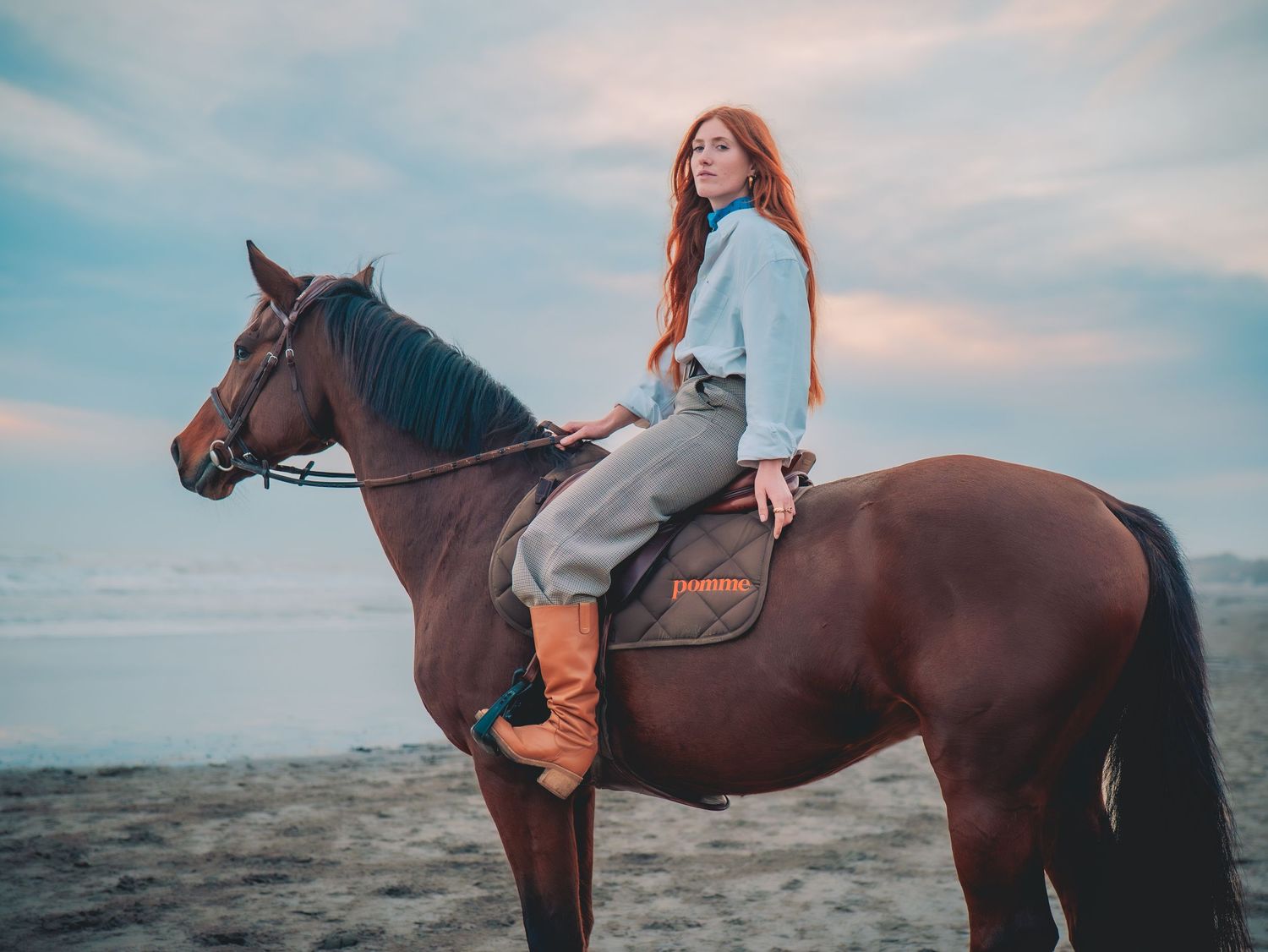 portrait cavalier cheval plage
