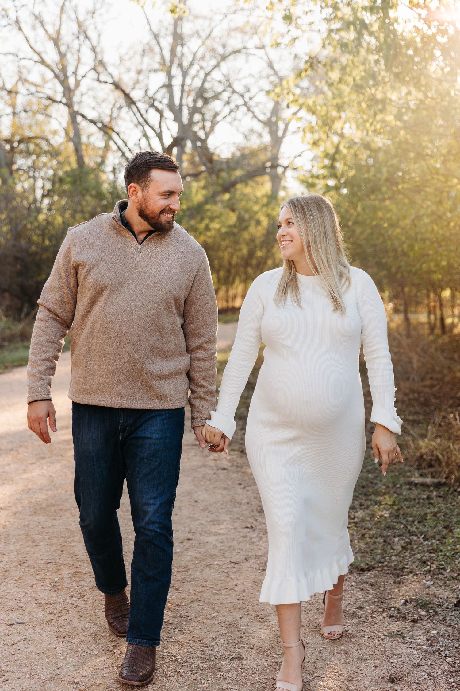 San Antonio Maternity photography by Kori Frazier. authentic, heartfelt moments. Perfect for families looking for natural, timeless photos