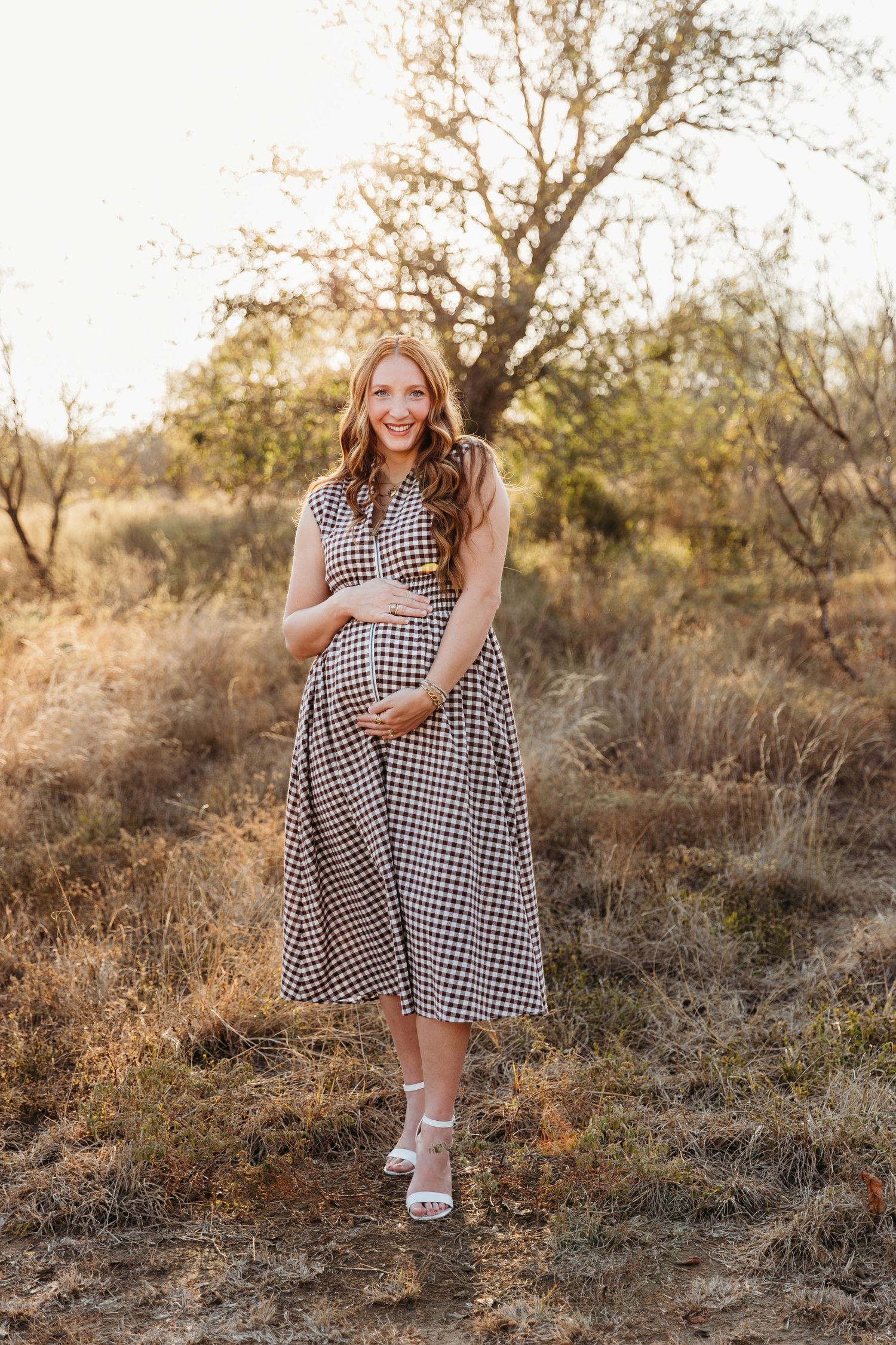 San Antonio Maternity photography by Kori Frazier. authentic, heartfelt moments. Perfect for families looking for natural, timeless photos