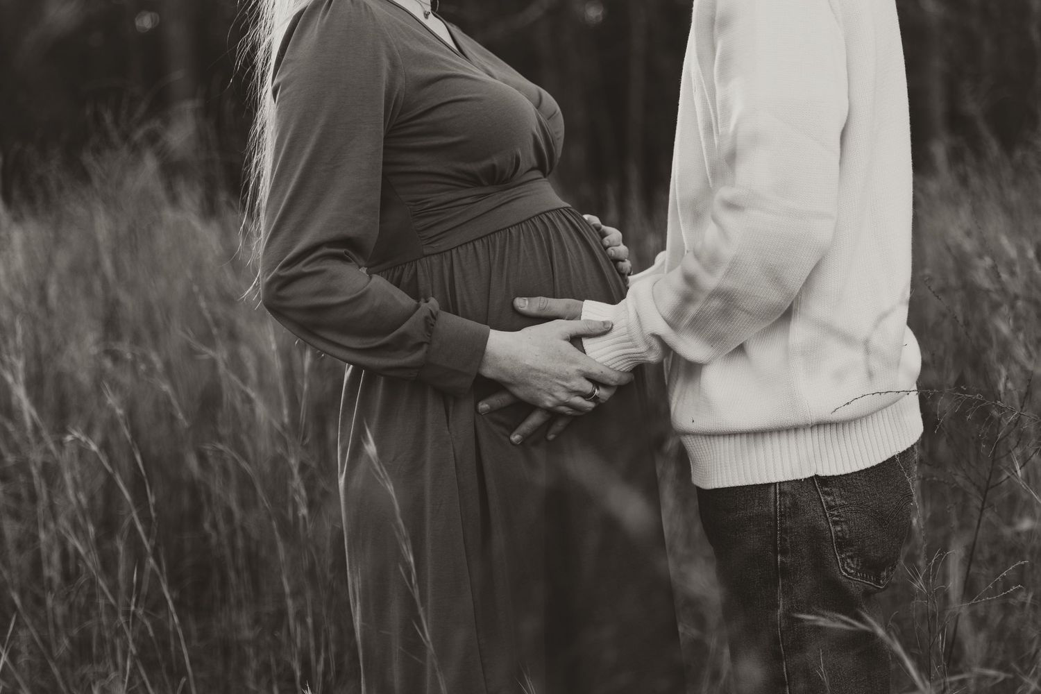 San Antonio Maternity photography by Kori Frazier. authentic, heartfelt moments. Perfect for families looking for natural, timeless photos