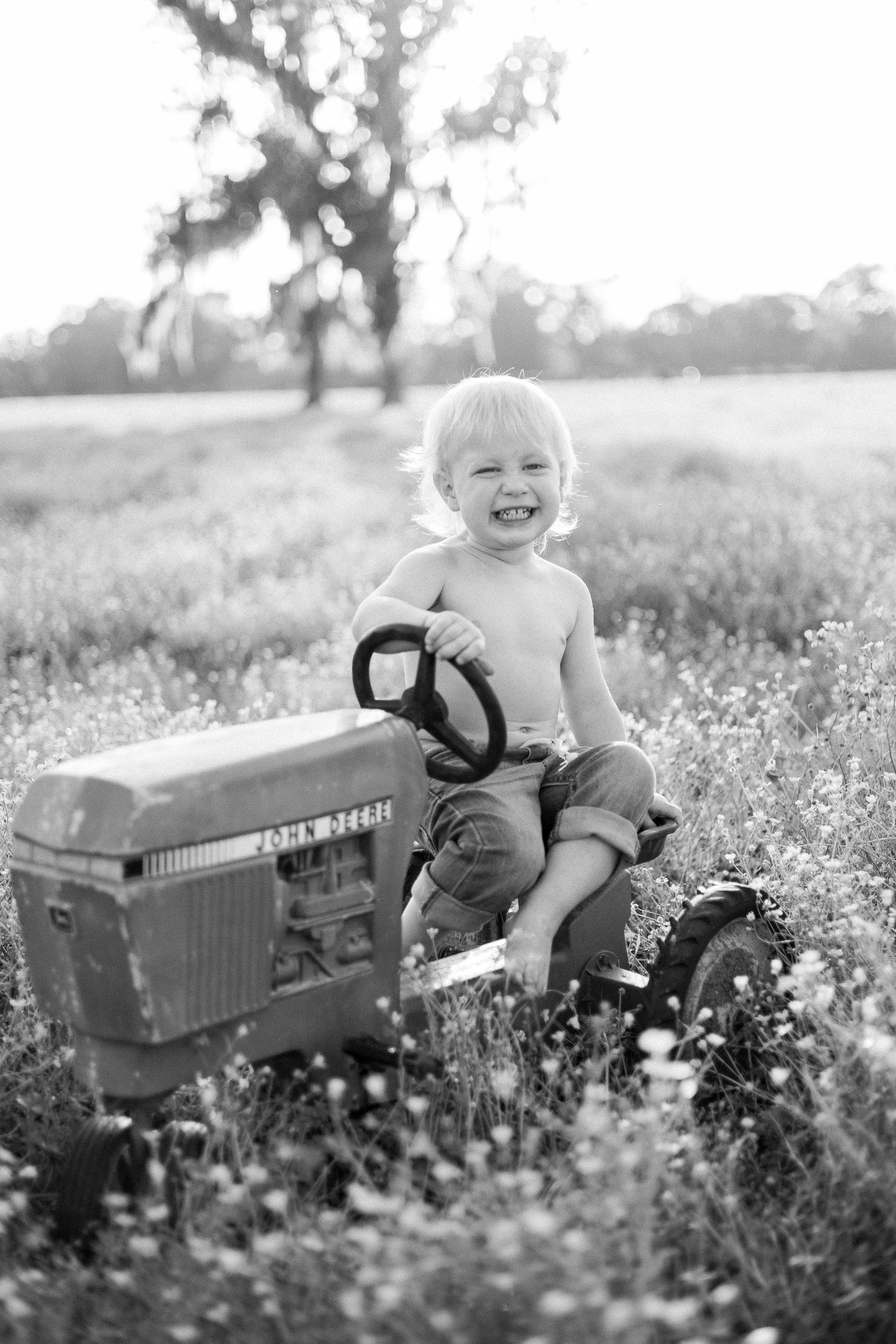 Lifestyle and Family photographer in Walker, Louisiana