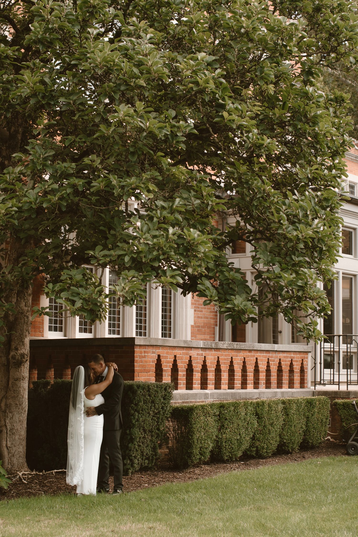 Columbus, Ohio wedding photography by Bryanna Harmeyer capturing authentic, candid, storytelling, documentary, and film-inspired wedding