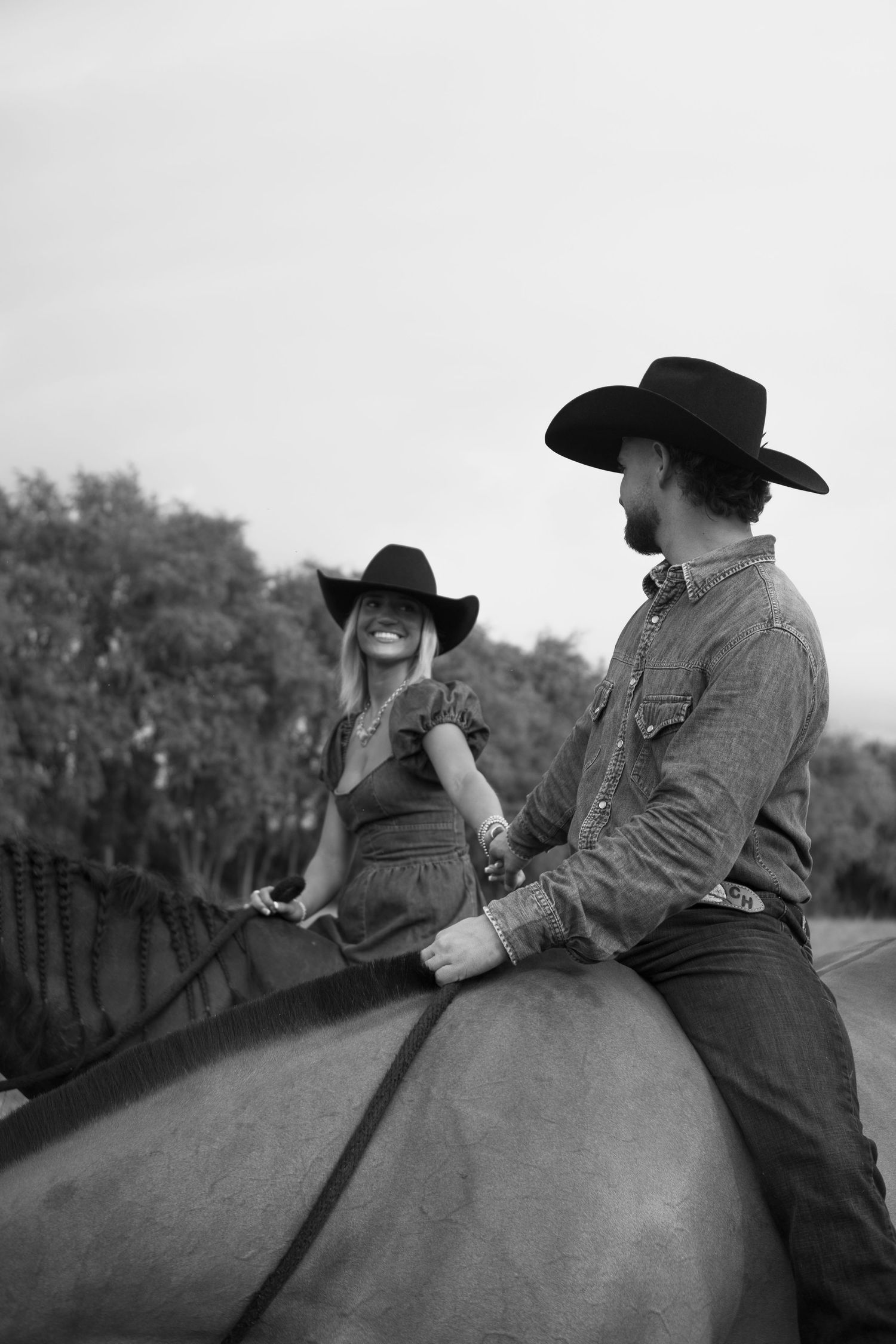 Columbus, Ohio couples photography by Bryanna Harmeyer capturing authentic, candid, storytelling, documentary, and film-inspired moments.