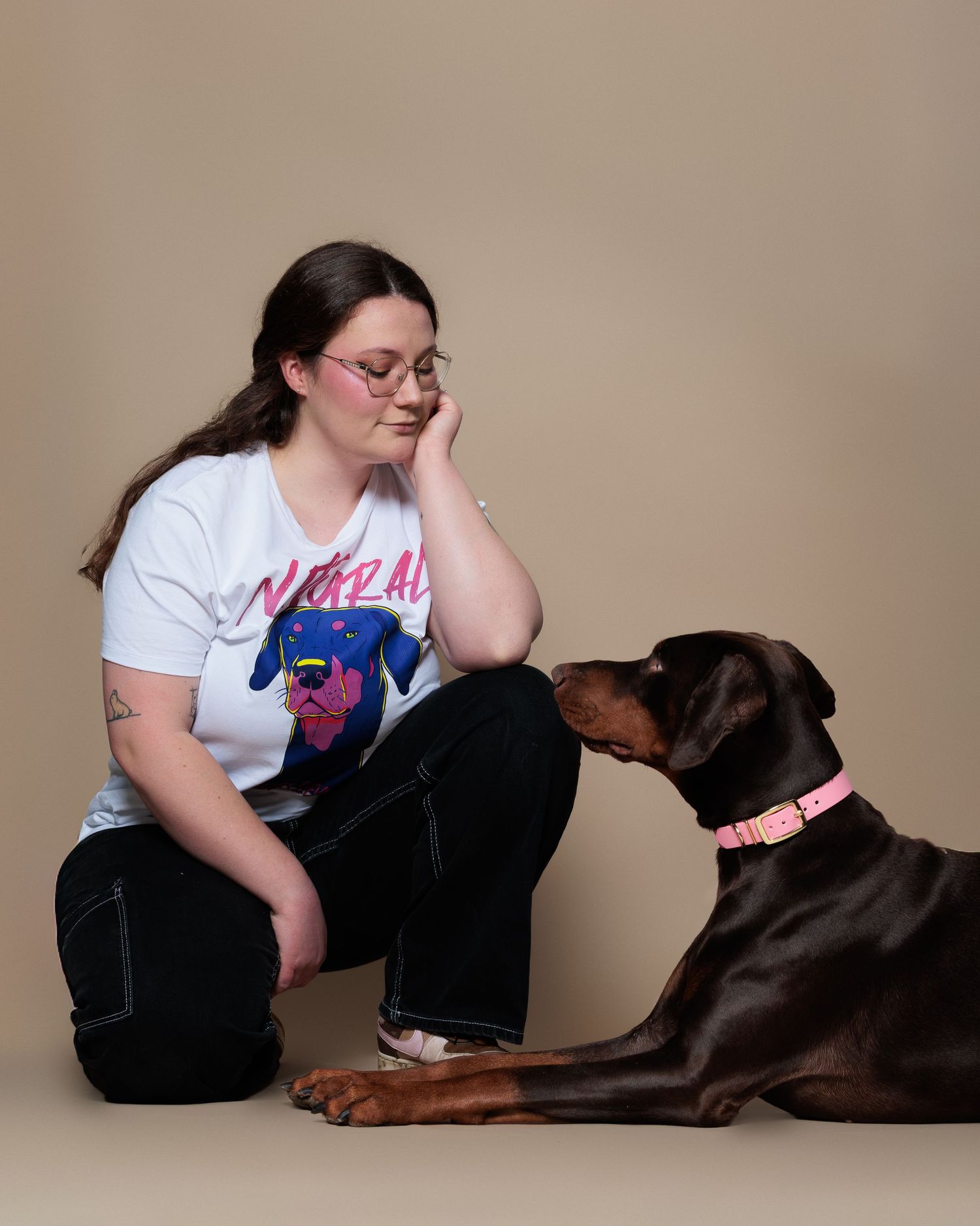 t-shirt doberman