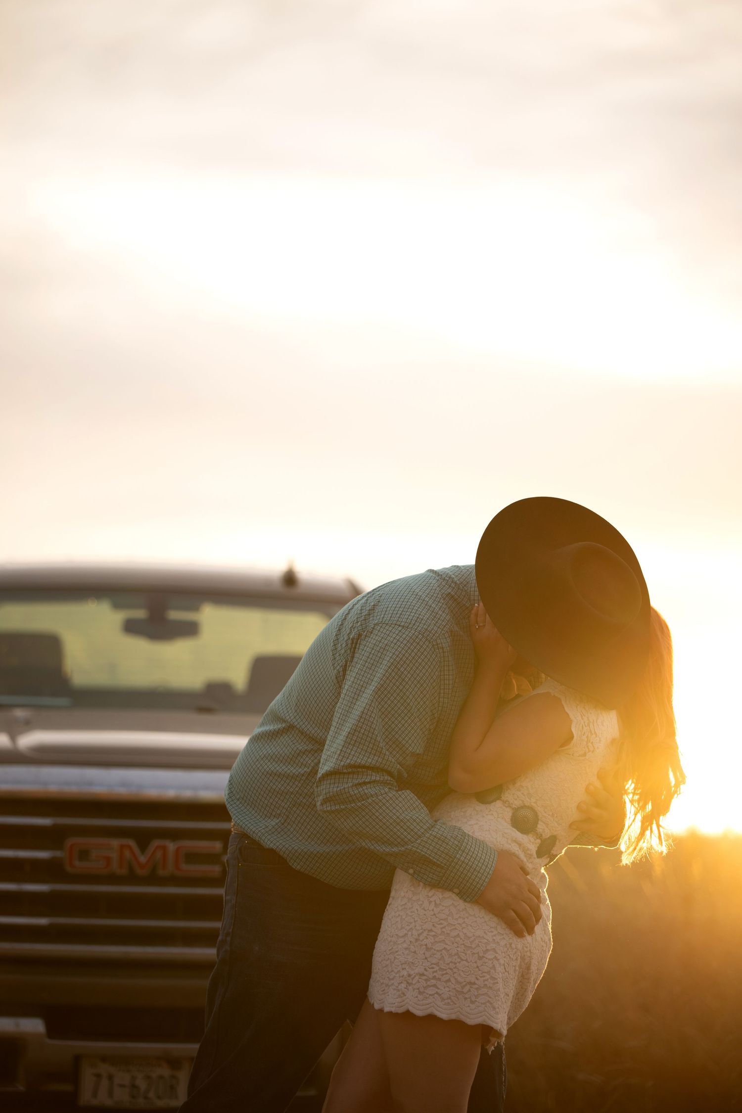Story-driven wedding and elopement photography in Jackson Hole and beyond. Pine & Palm captures real moments, wild landscapes, and the love