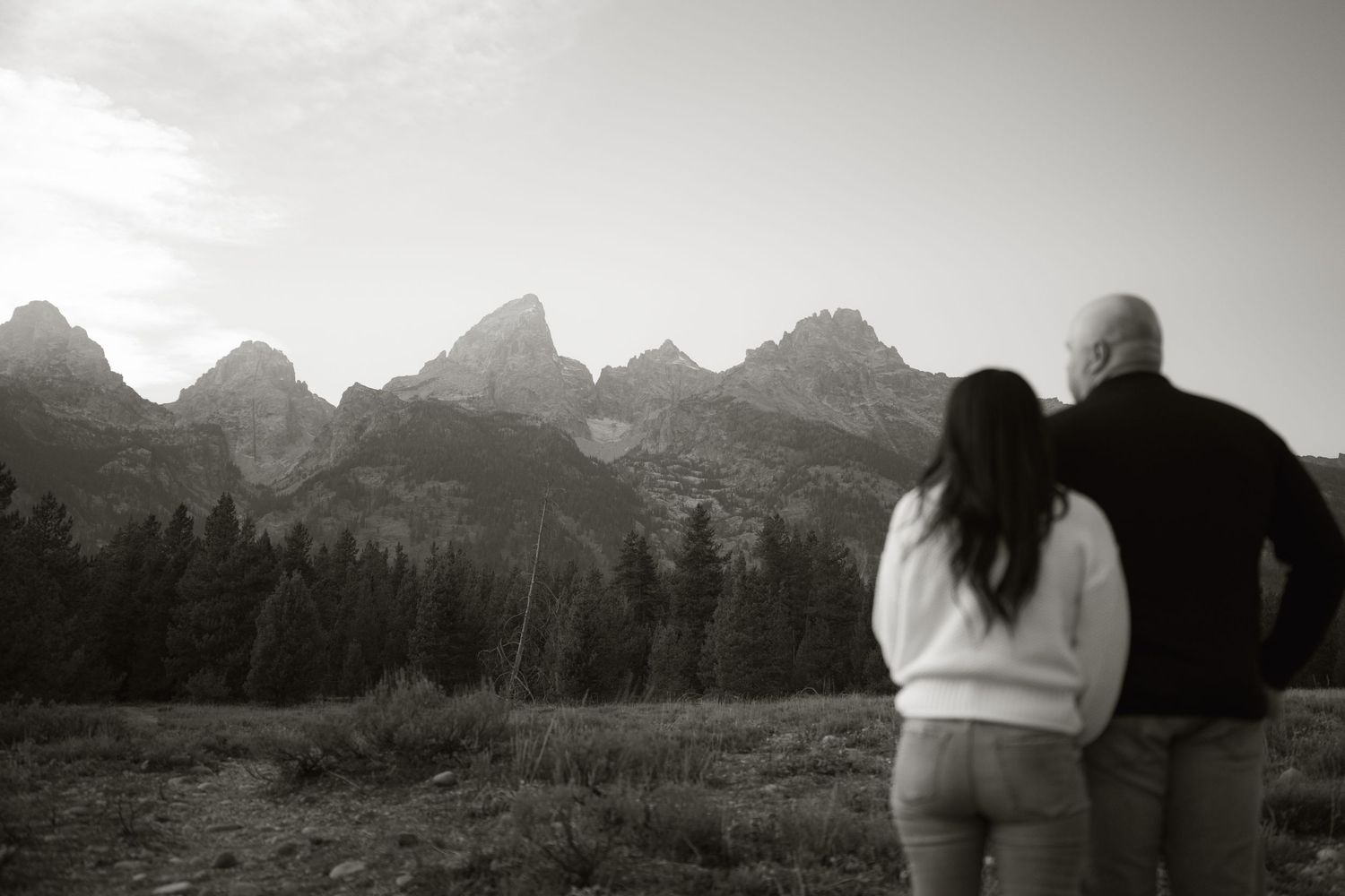 Story-driven wedding and elopement photography in Jackson Hole and beyond. Pine & Palm captures real moments, wild landscapes, and the love