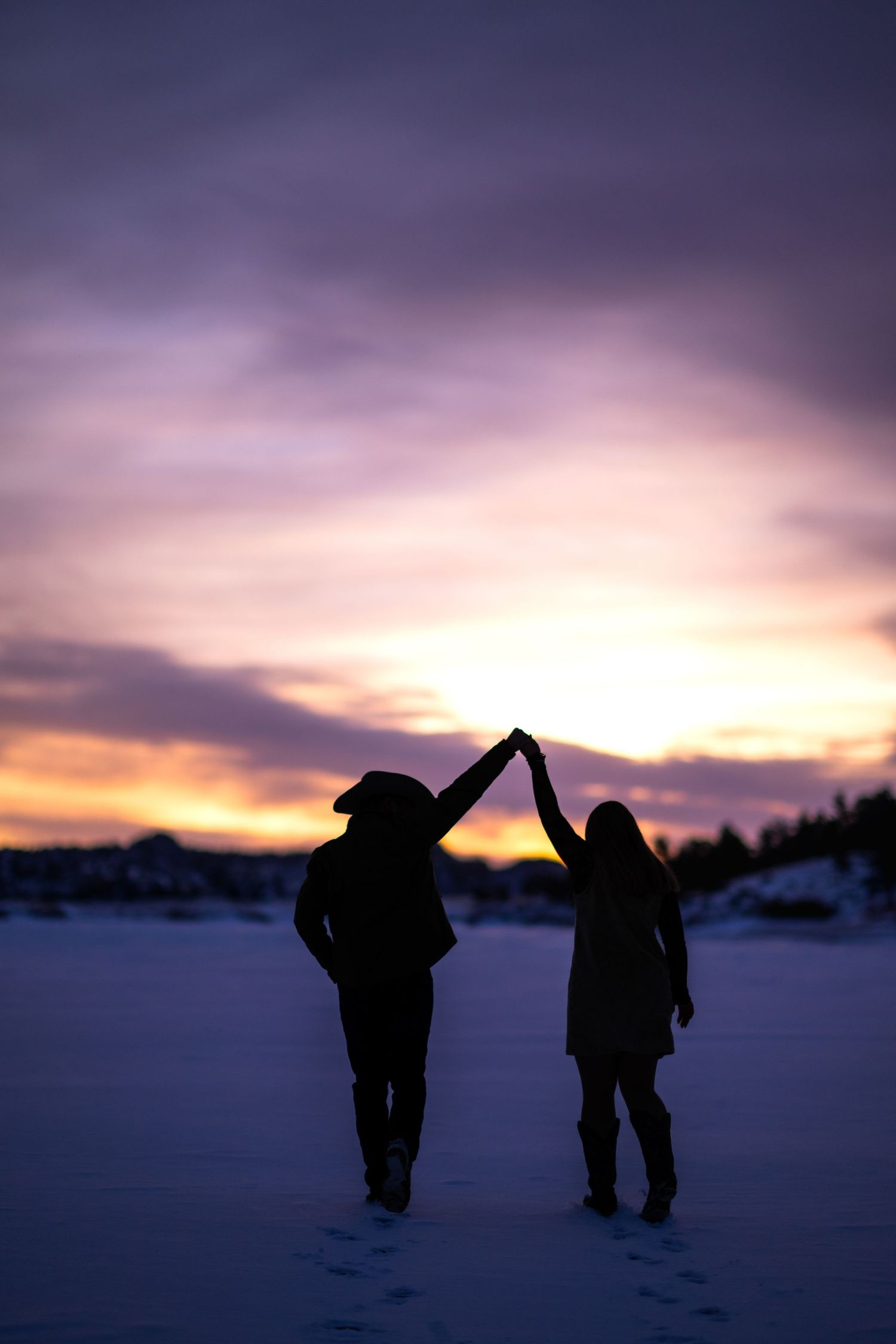 Story-driven wedding and elopement photography in Jackson Hole and beyond. Pine & Palm captures real moments, wild landscapes, and the love