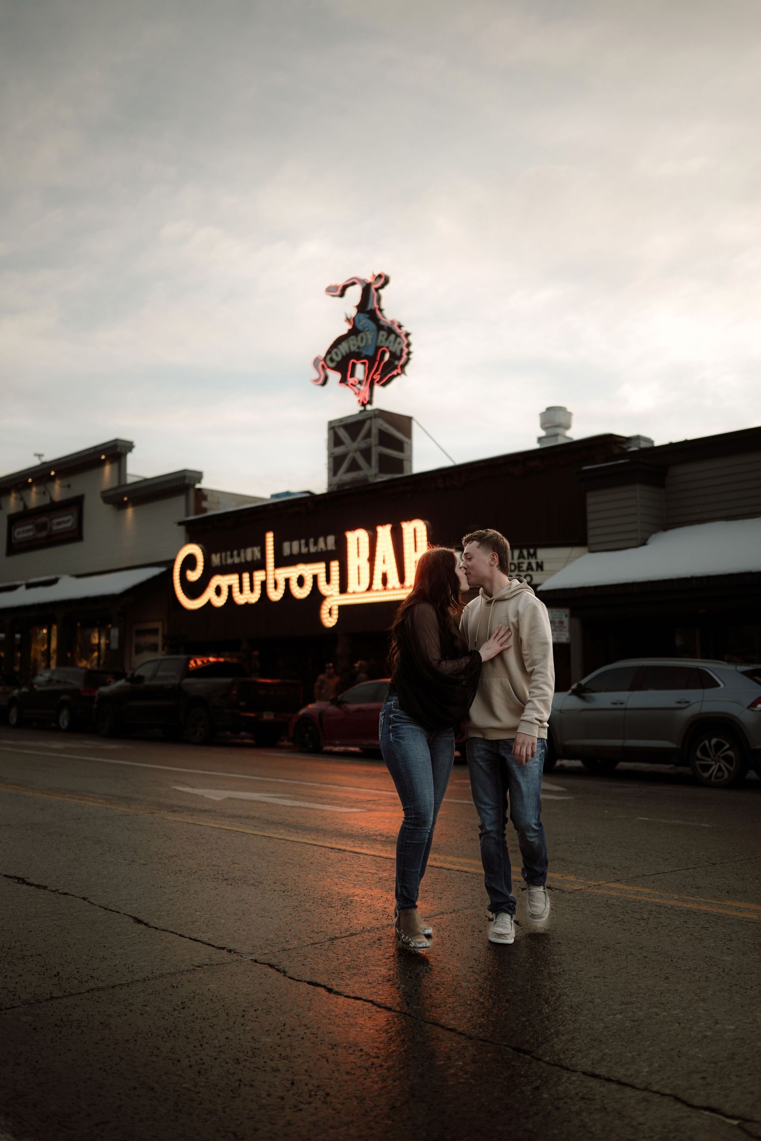 Story-driven wedding and elopement photography in Jackson Hole and beyond. Pine & Palm captures real moments, wild landscapes, and the love