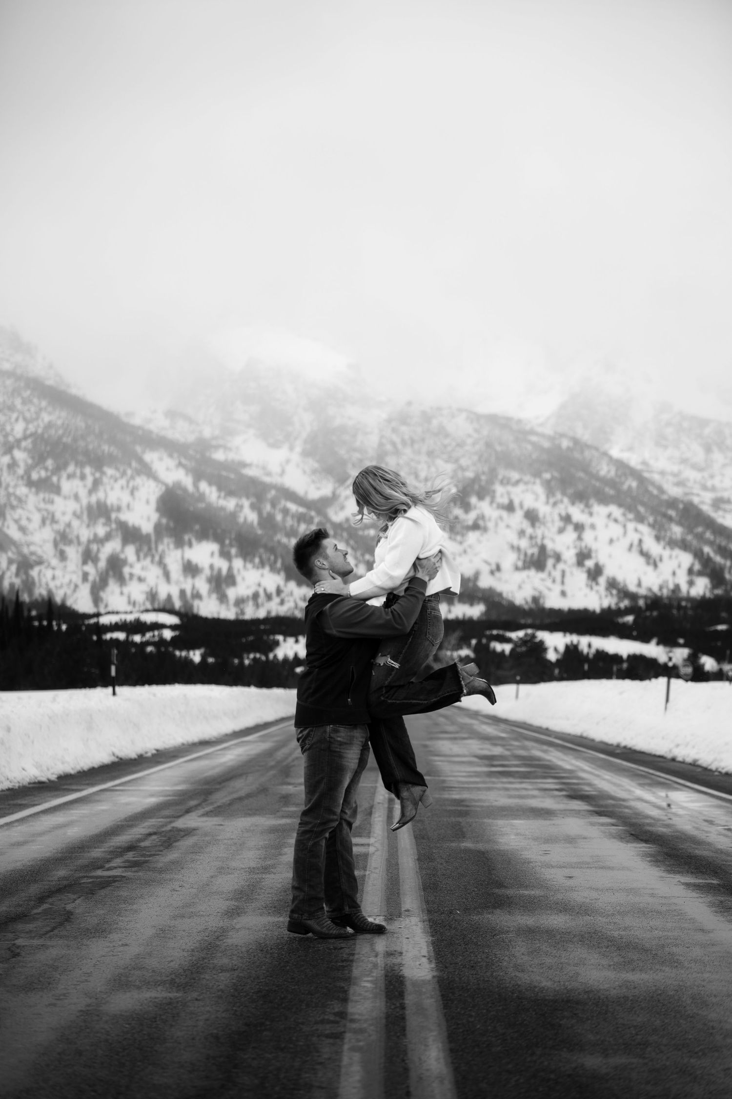 Story-driven wedding and elopement photography in Jackson Hole and beyond. Pine & Palm captures real moments, wild landscapes, and the love