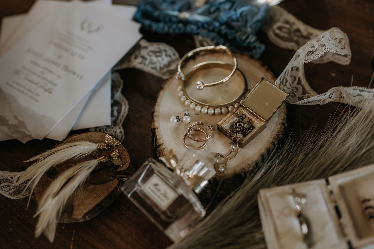 Story-driven wedding and elopement photography in Jackson Hole and beyond. Pine & Palm captures real moments, wild landscapes, and the love
