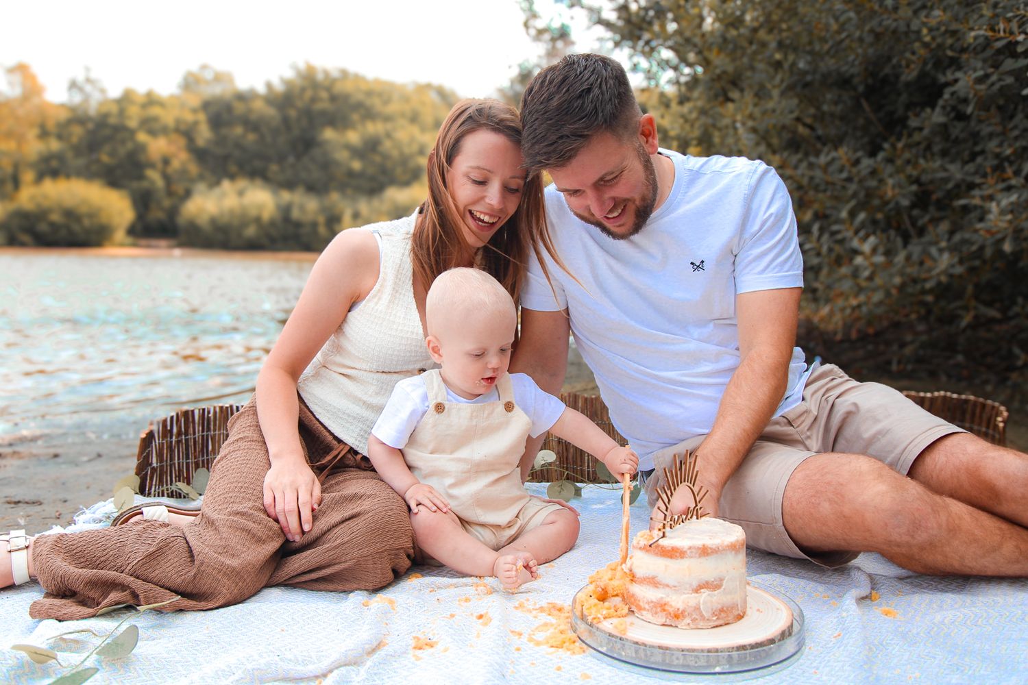 Family cake smash