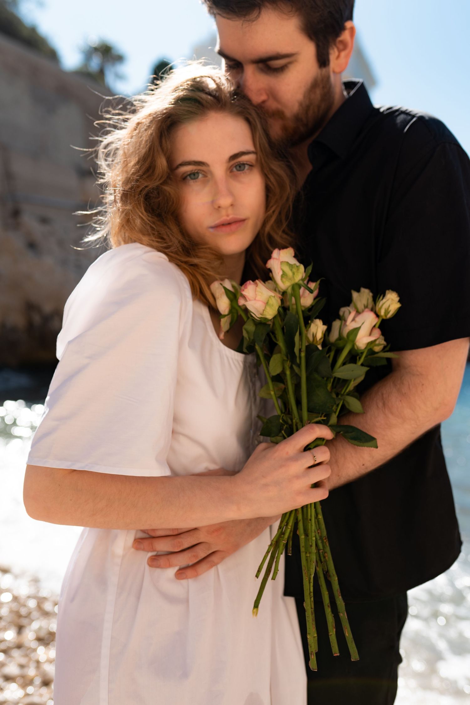 seance photo couple en bord de mer avant mariage