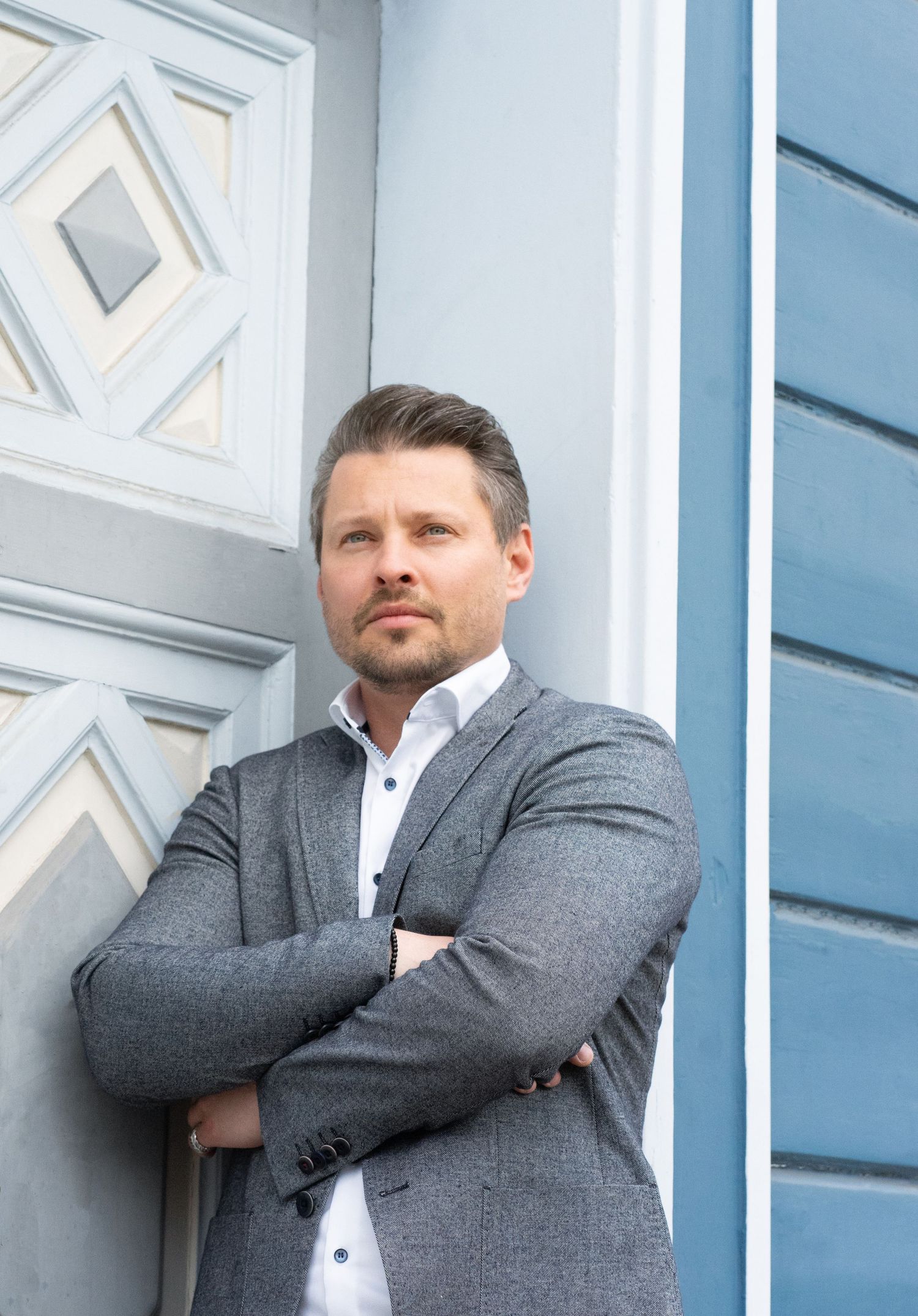 Dein Business authentisch & professionell ins Bild gesetzt – natürliche Businessfotos von Nico Bruno, Fotograf in der Lüneburger Heide.