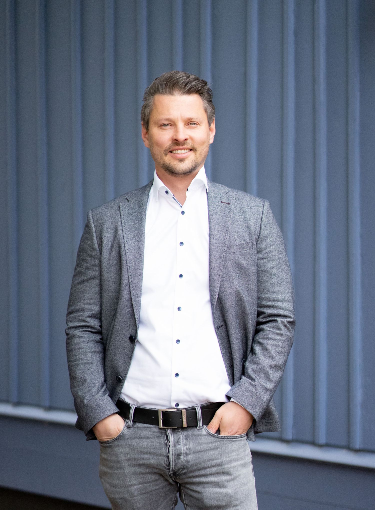 Dein Business authentisch & professionell ins Bild gesetzt – natürliche Businessfotos von Nico Bruno, Fotograf in der Lüneburger Heide.